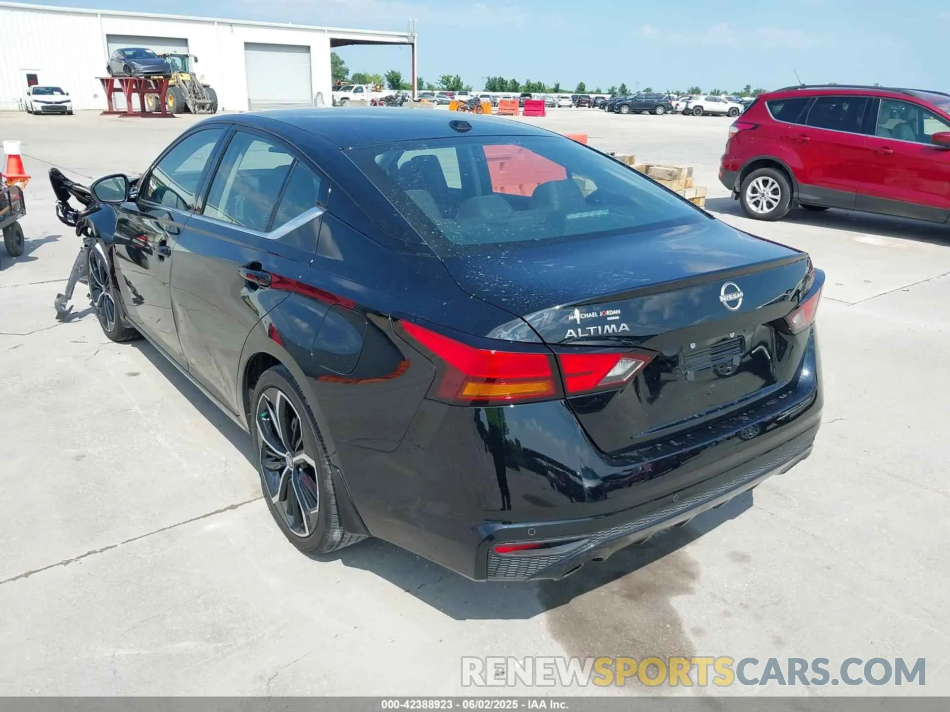 3 Photograph of a damaged car 1N4BL4CV6RN386976 NISSAN ALTIMA 2024