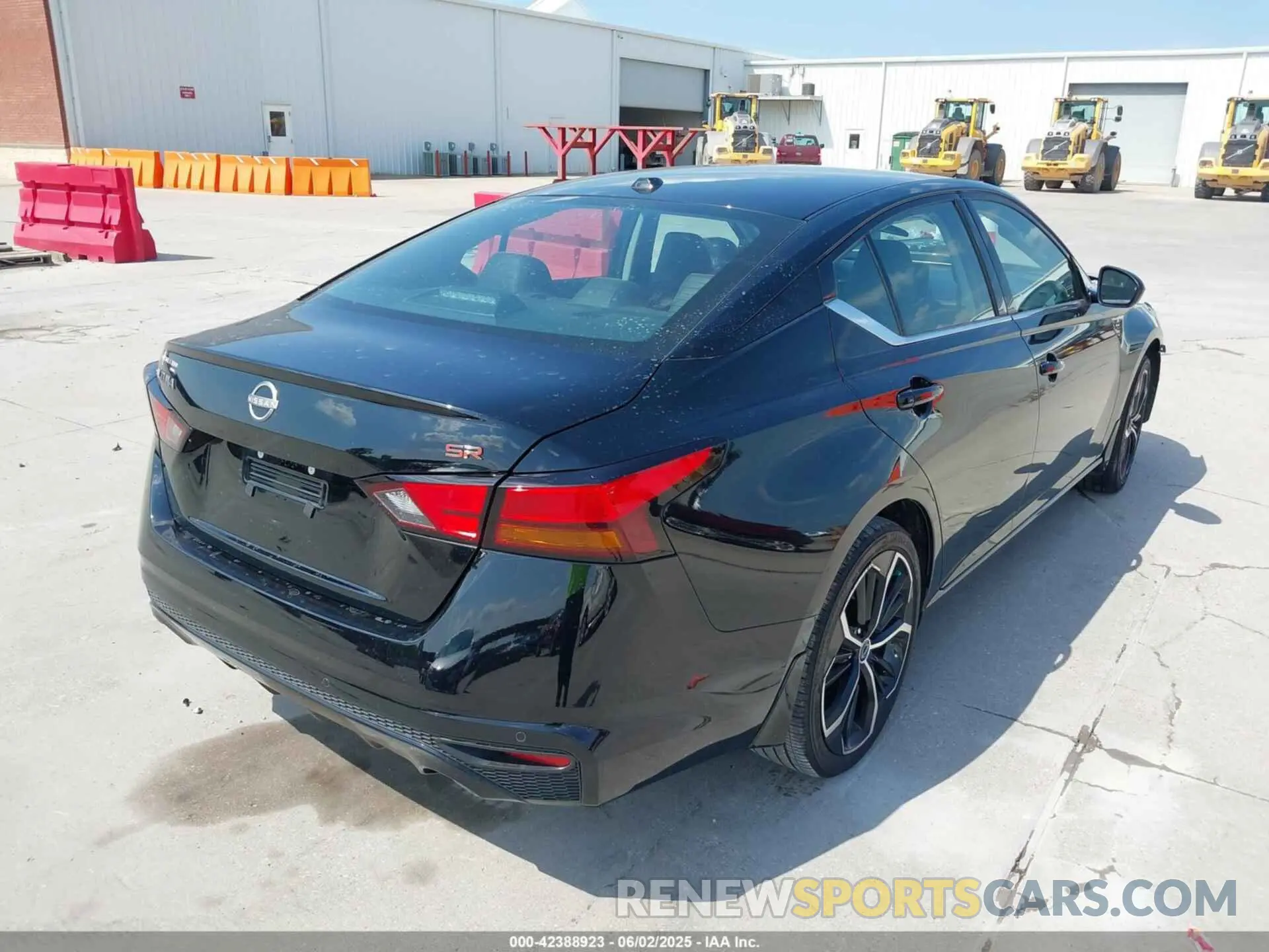 4 Photograph of a damaged car 1N4BL4CV6RN386976 NISSAN ALTIMA 2024