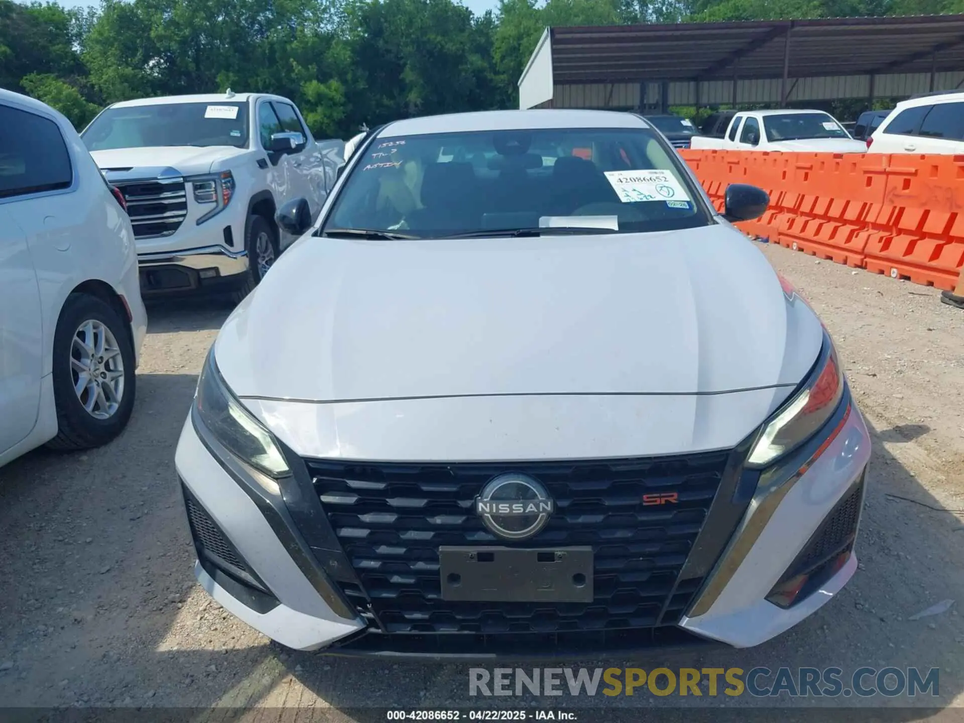 12 Photograph of a damaged car 1N4BL4CV6RN395077 NISSAN ALTIMA 2024