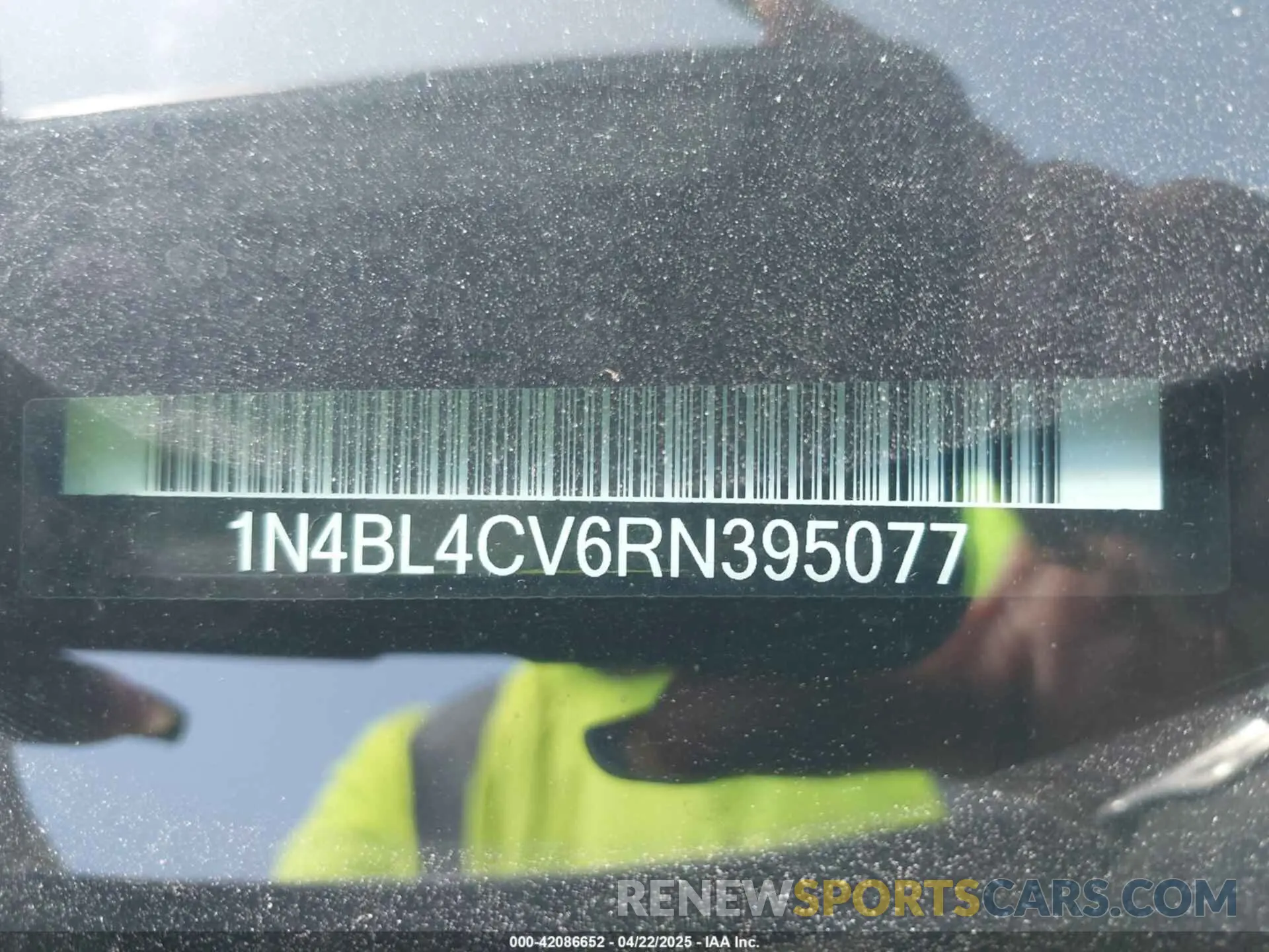 9 Photograph of a damaged car 1N4BL4CV6RN395077 NISSAN ALTIMA 2024