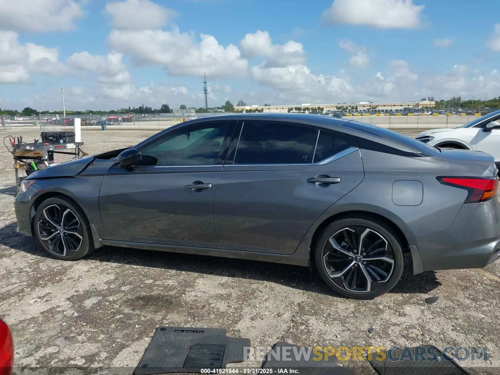 14 Photograph of a damaged car 1N4BL4CV6RN408829 NISSAN ALTIMA 2024