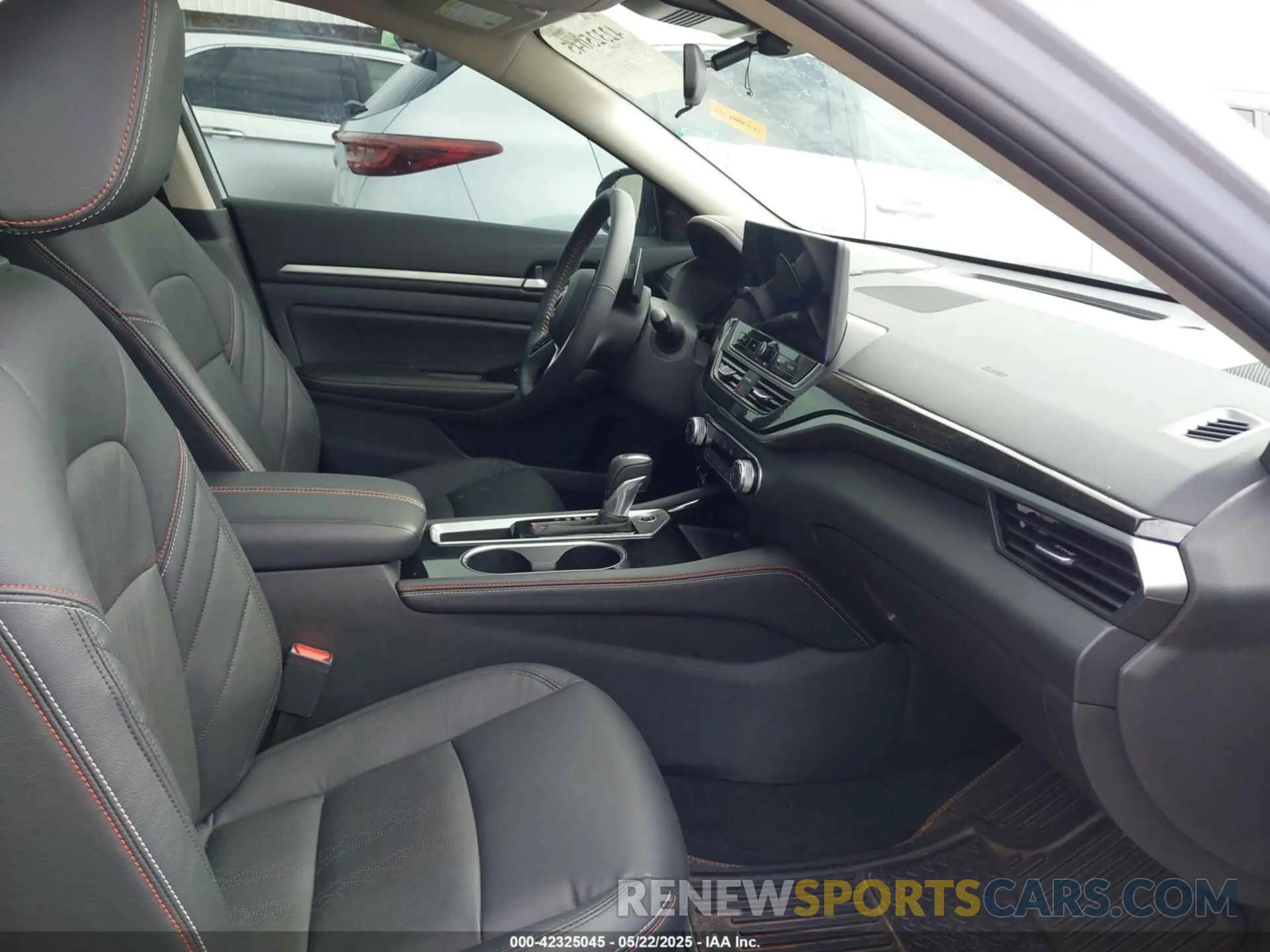 5 Photograph of a damaged car 1N4BL4CV6RN419717 NISSAN ALTIMA 2024