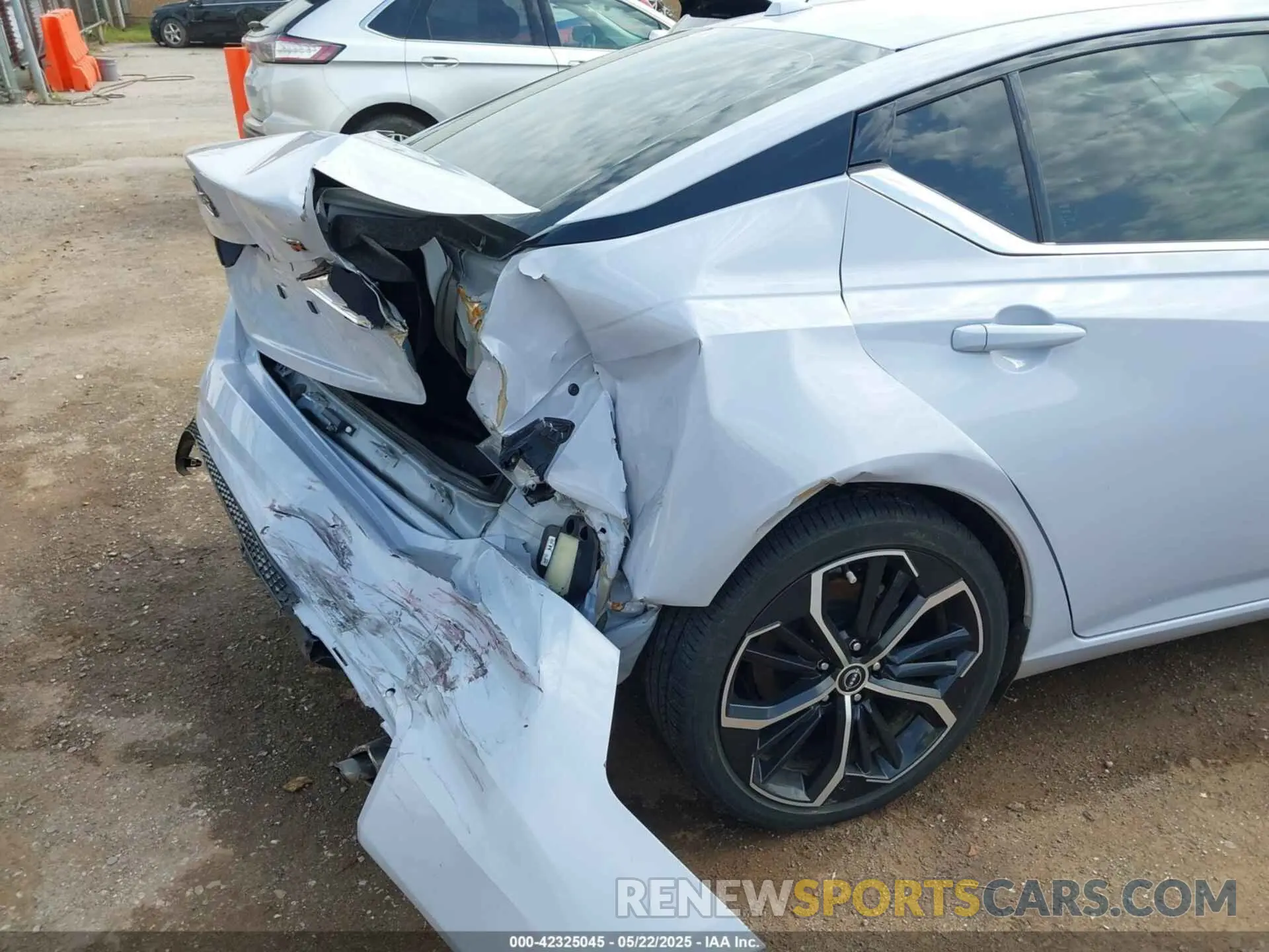 6 Photograph of a damaged car 1N4BL4CV6RN419717 NISSAN ALTIMA 2024