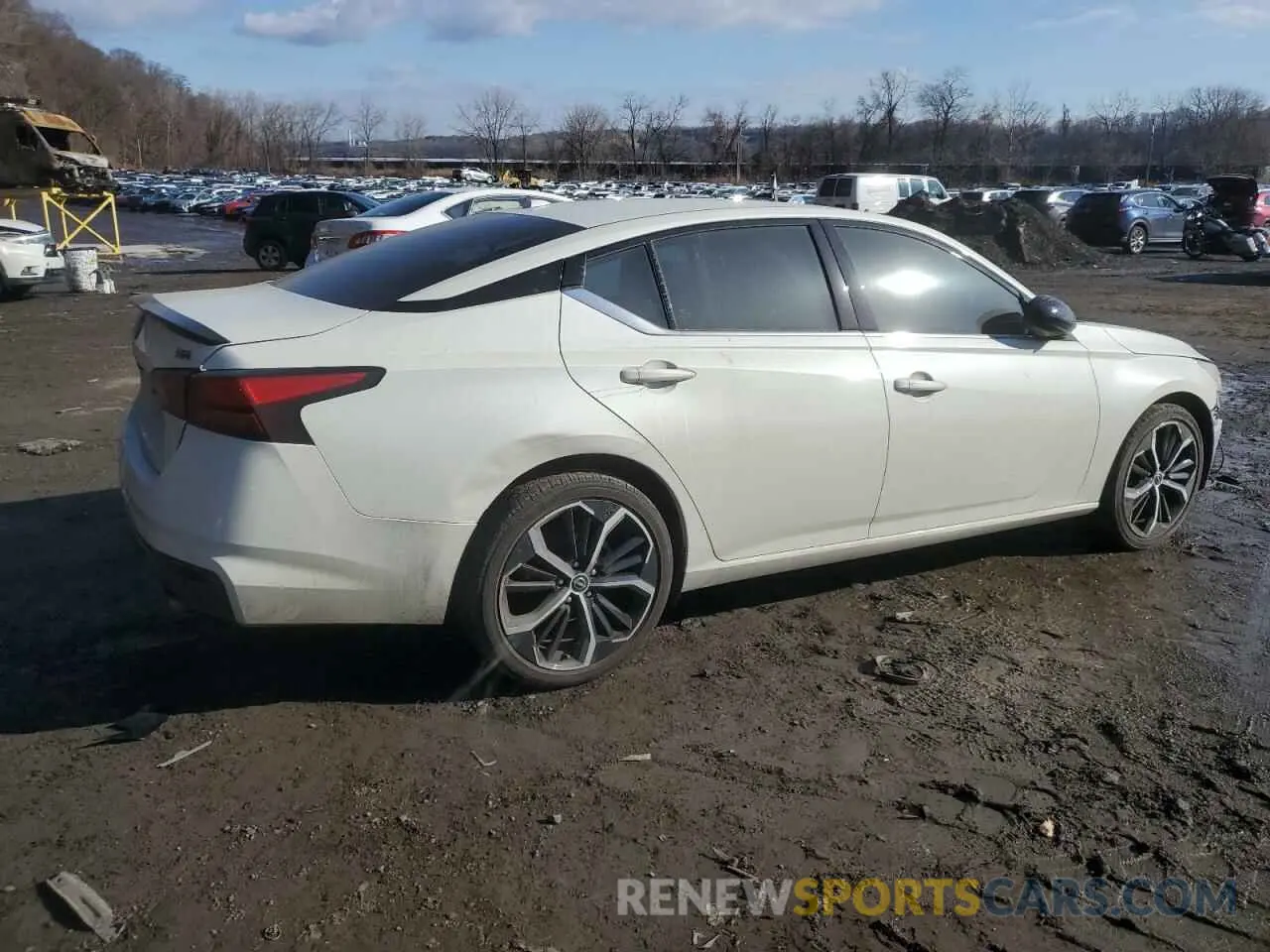 3 Photograph of a damaged car 1N4BL4CV7RN378983 NISSAN ALTIMA 2024