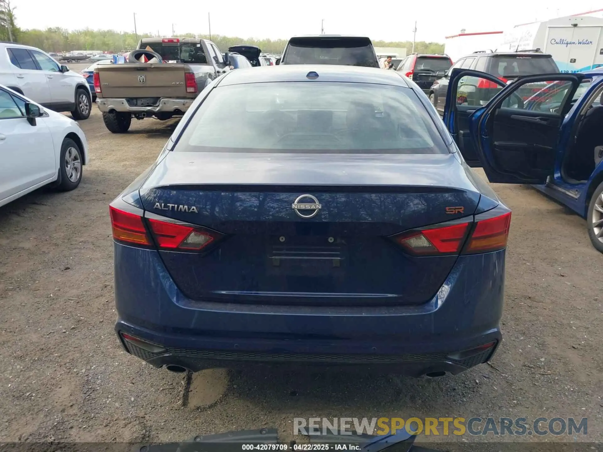 16 Photograph of a damaged car 1N4BL4CV7RN414879 NISSAN ALTIMA 2024