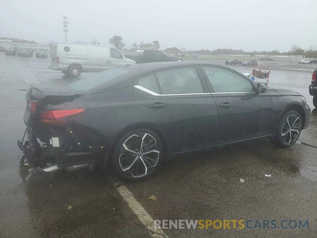 3 Photograph of a damaged car 1N4BL4CV7RN437255 NISSAN ALTIMA 2024