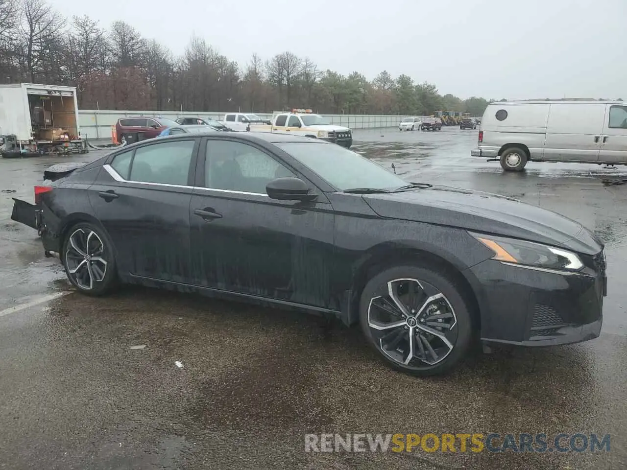 4 Photograph of a damaged car 1N4BL4CV7RN437255 NISSAN ALTIMA 2024