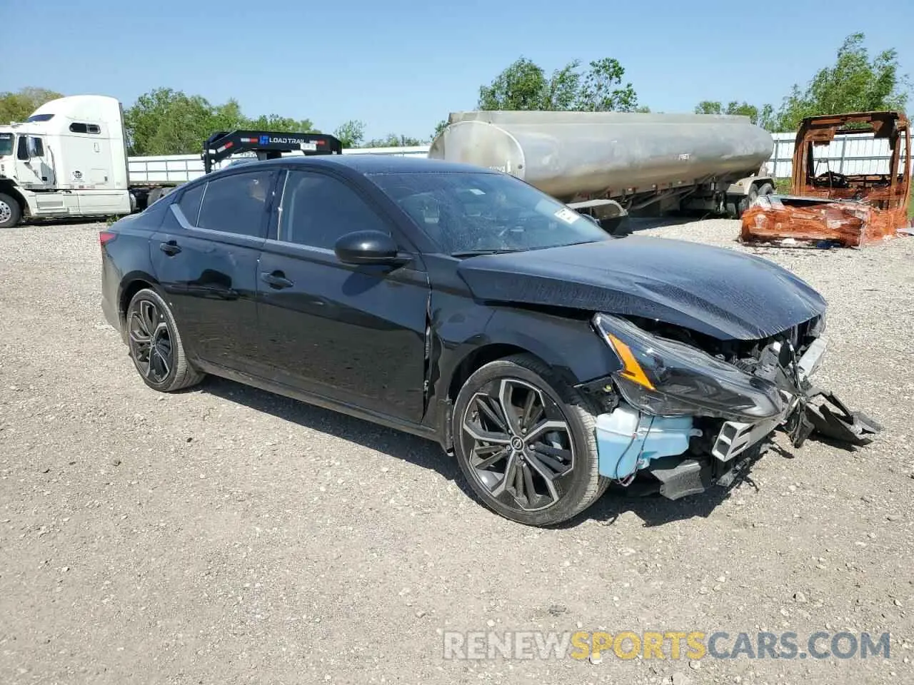 4 Photograph of a damaged car 1N4BL4CV8RN327458 NISSAN ALTIMA 2024