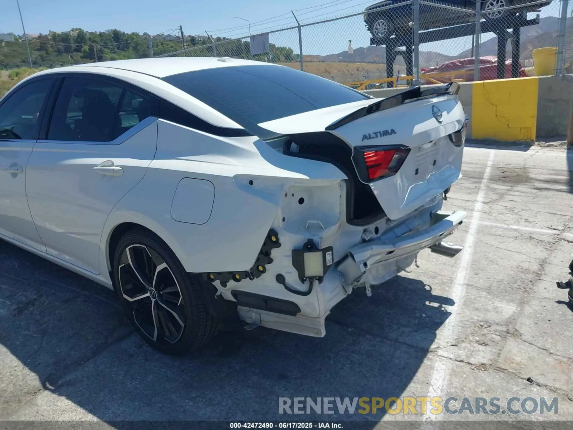 6 Photograph of a damaged car 1N4BL4CV8RN368768 NISSAN ALTIMA 2024