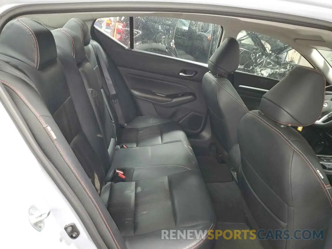 10 Photograph of a damaged car 1N4BL4CV8RN411702 NISSAN ALTIMA 2024