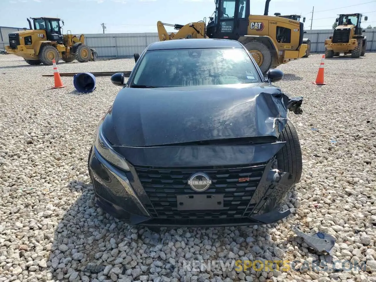 5 Photograph of a damaged car 1N4BL4CV9RN323340 NISSAN ALTIMA 2024