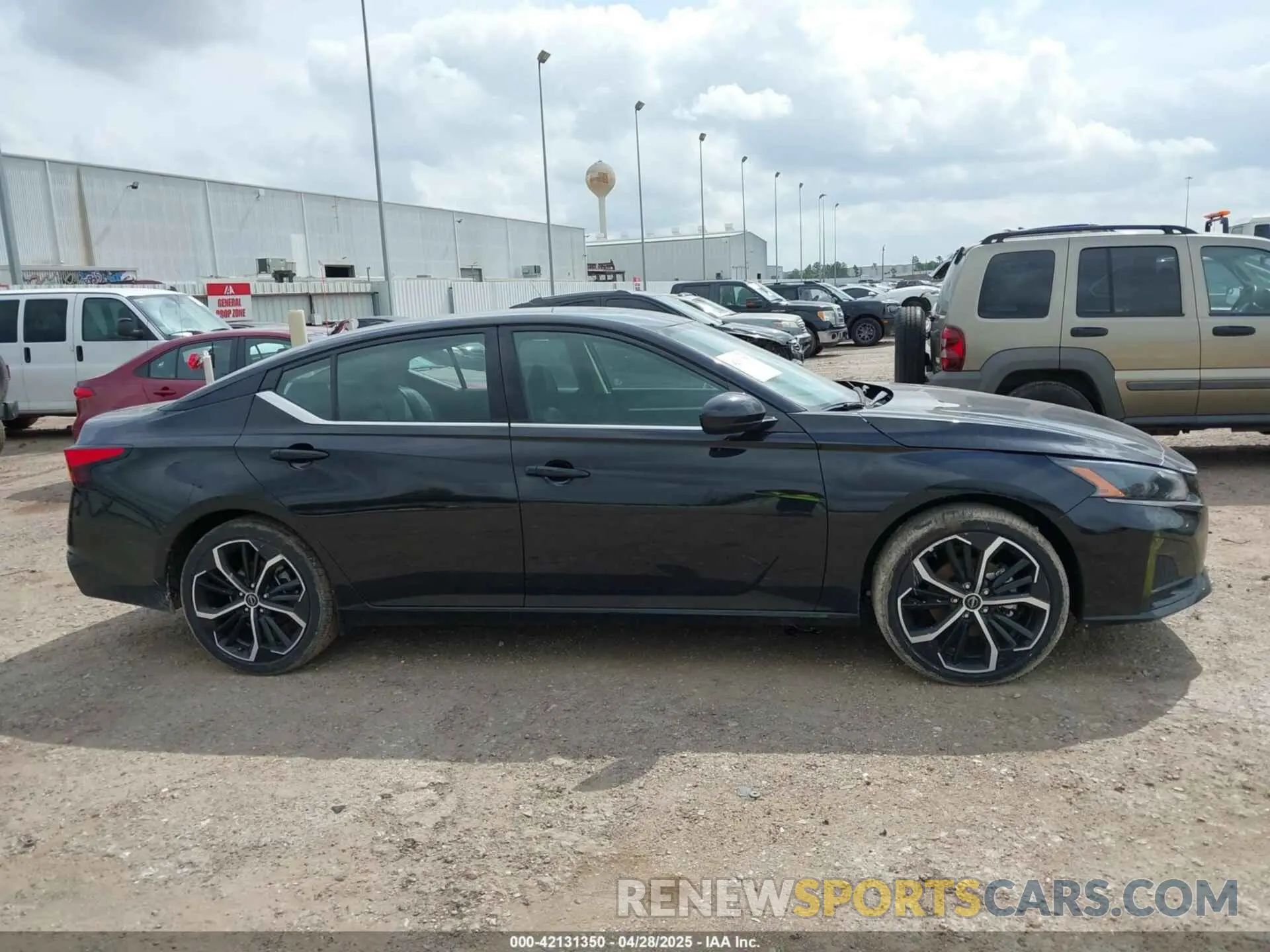 13 Photograph of a damaged car 1N4BL4CV9RN373526 NISSAN ALTIMA 2024