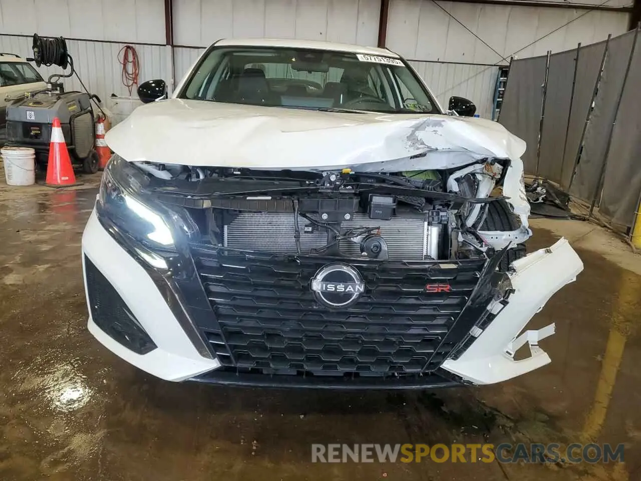 5 Photograph of a damaged car 1N4BL4CW0RN380163 NISSAN ALTIMA 2024