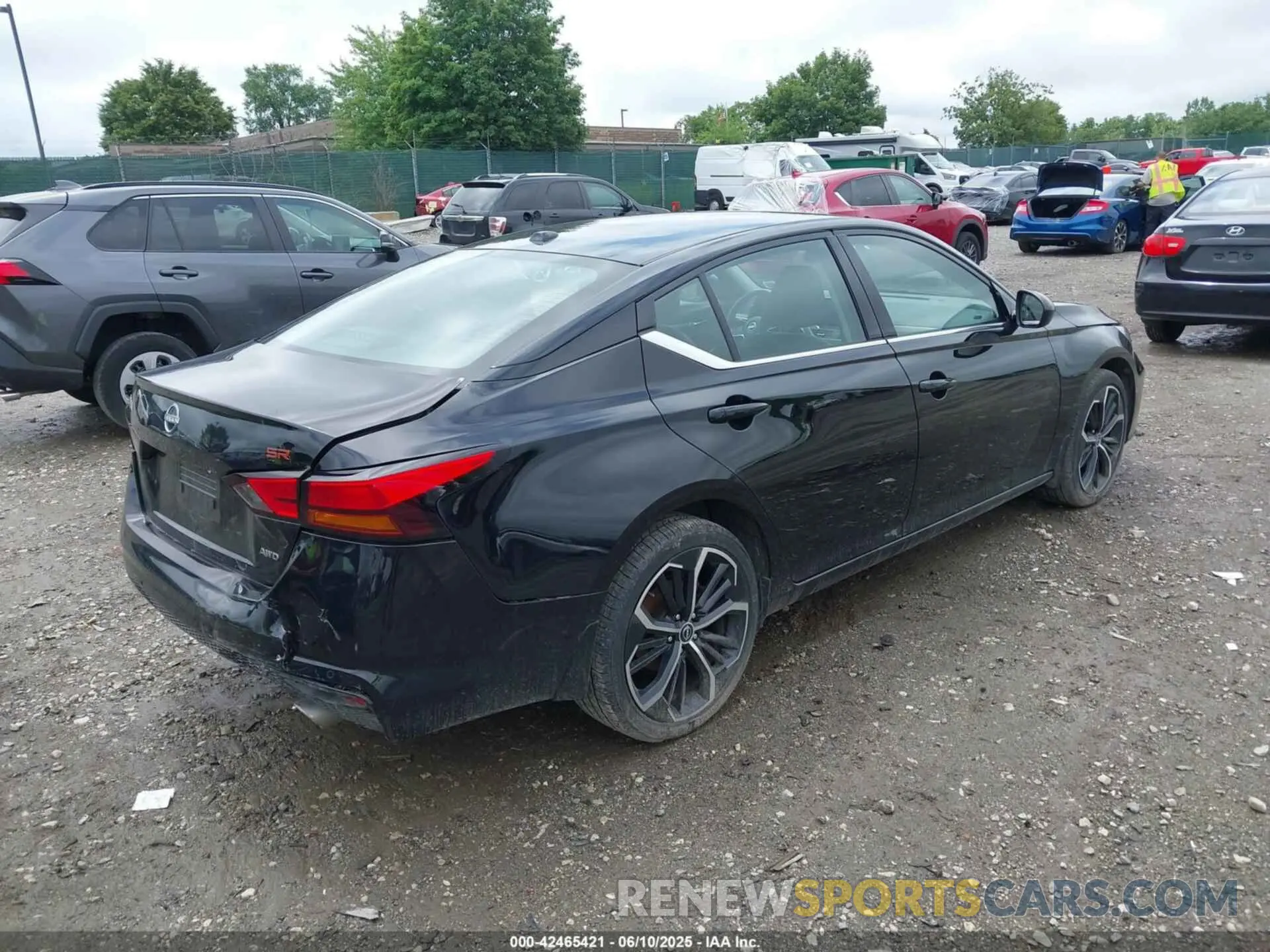 4 Photograph of a damaged car 1N4BL4CW1RN313233 NISSAN ALTIMA 2024