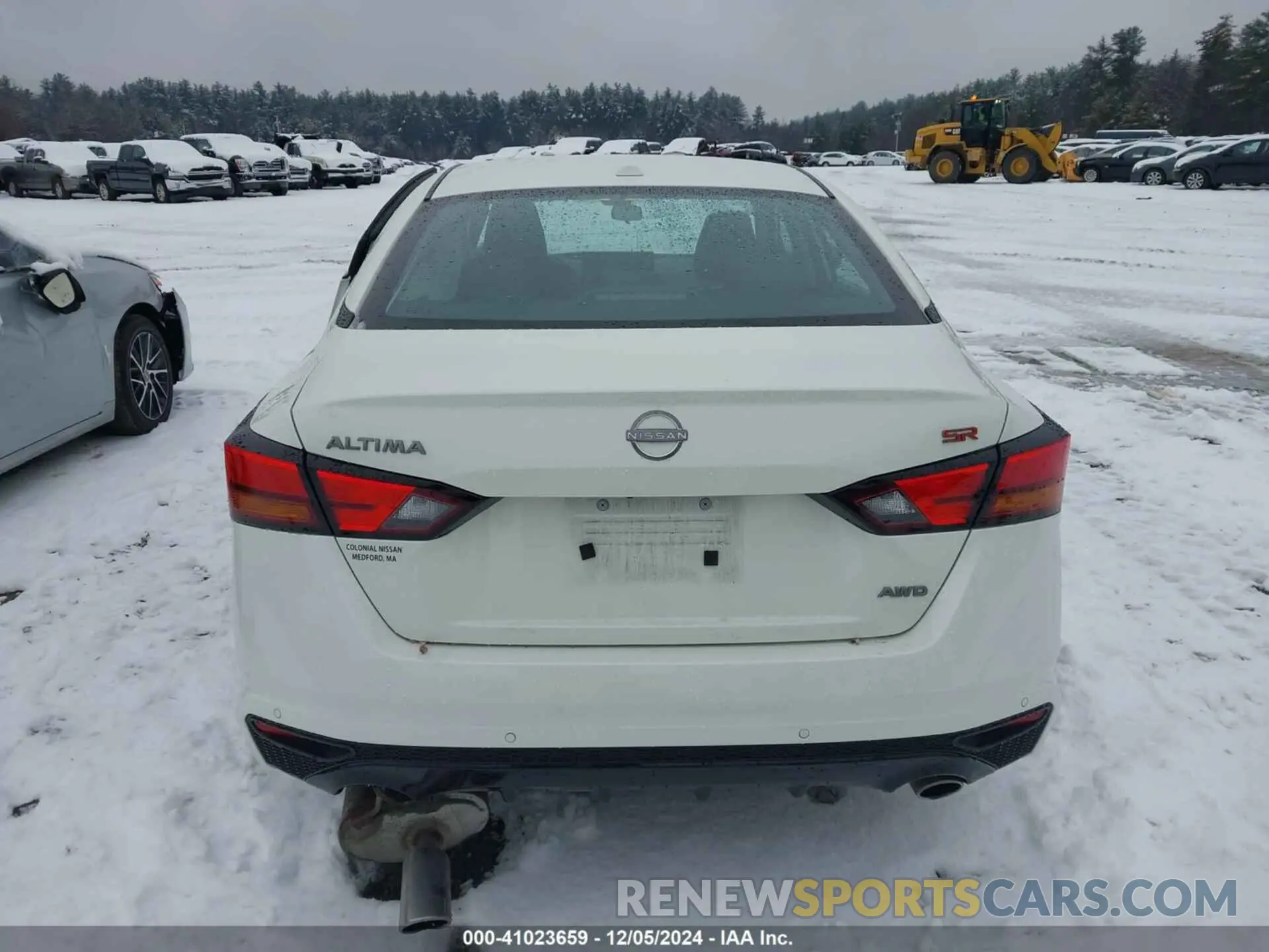 17 Photograph of a damaged car 1N4BL4CW2RN311782 NISSAN ALTIMA 2024