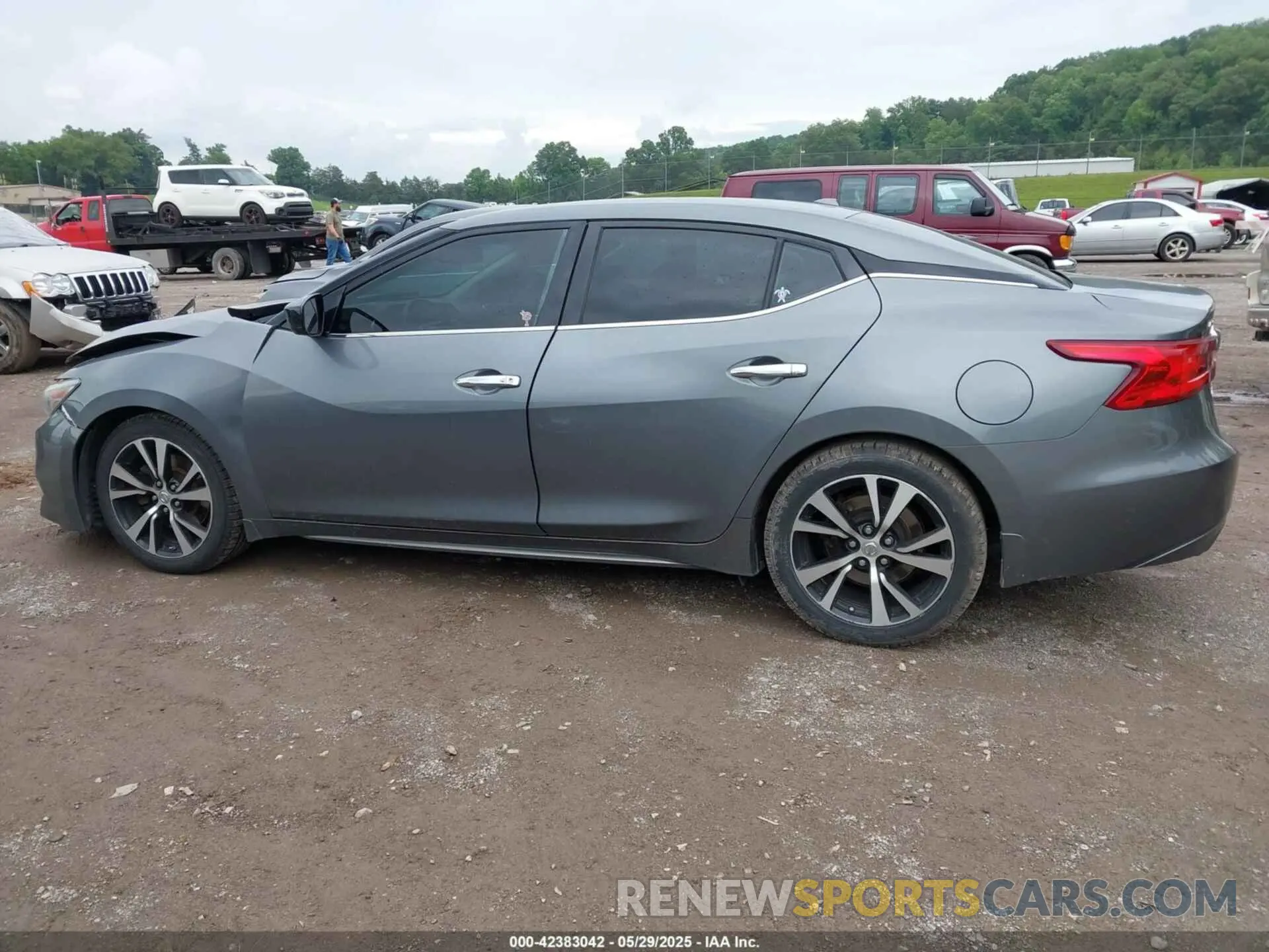 14 Photograph of a damaged car 1N4BL4CW2RN373067 NISSAN ALTIMA 2024