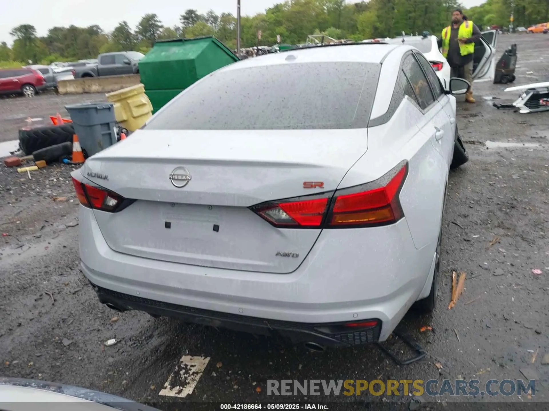 16 Photograph of a damaged car 1N4BL4CW2RN394338 NISSAN ALTIMA 2024