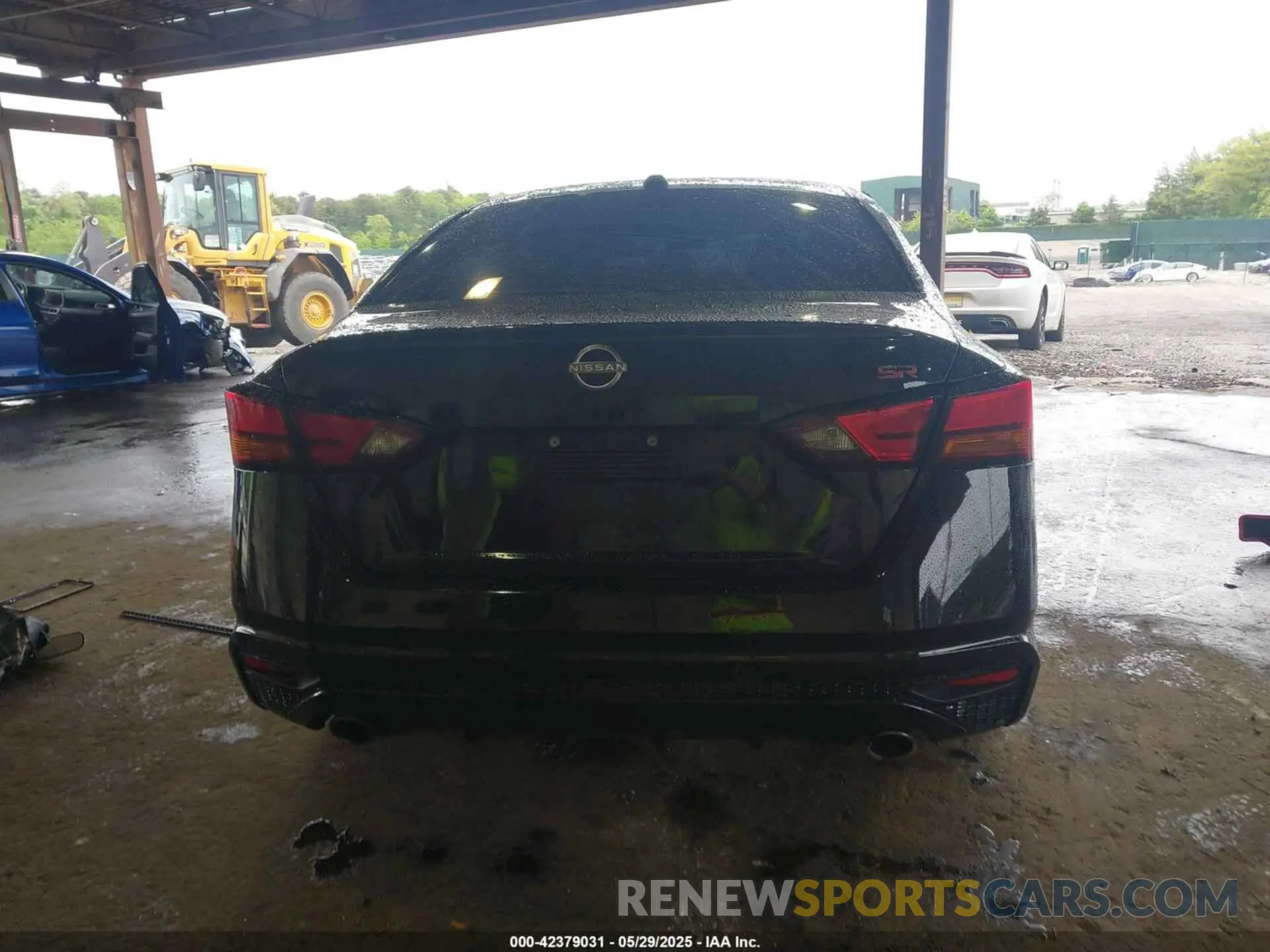 16 Photograph of a damaged car 1N4BL4CW3RN312245 NISSAN ALTIMA 2024