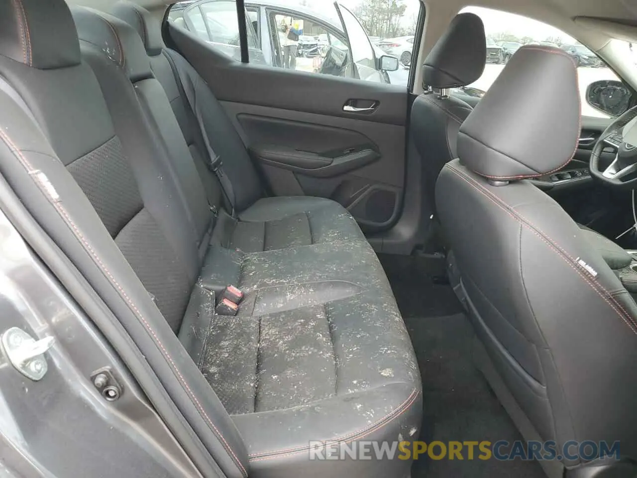 10 Photograph of a damaged car 1N4BL4CW5RN320623 NISSAN ALTIMA 2024