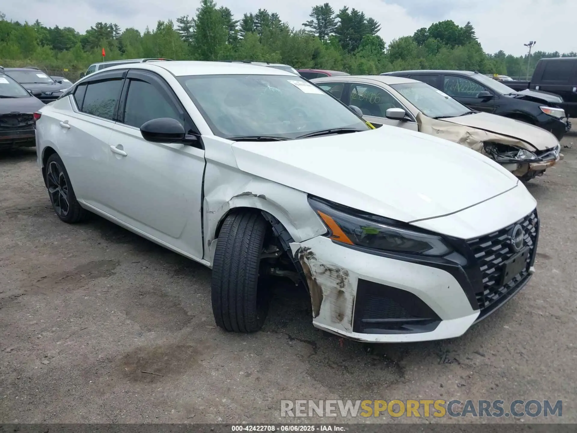 1 Photograph of a damaged car 1N4BL4CWXRN312761 NISSAN ALTIMA 2024