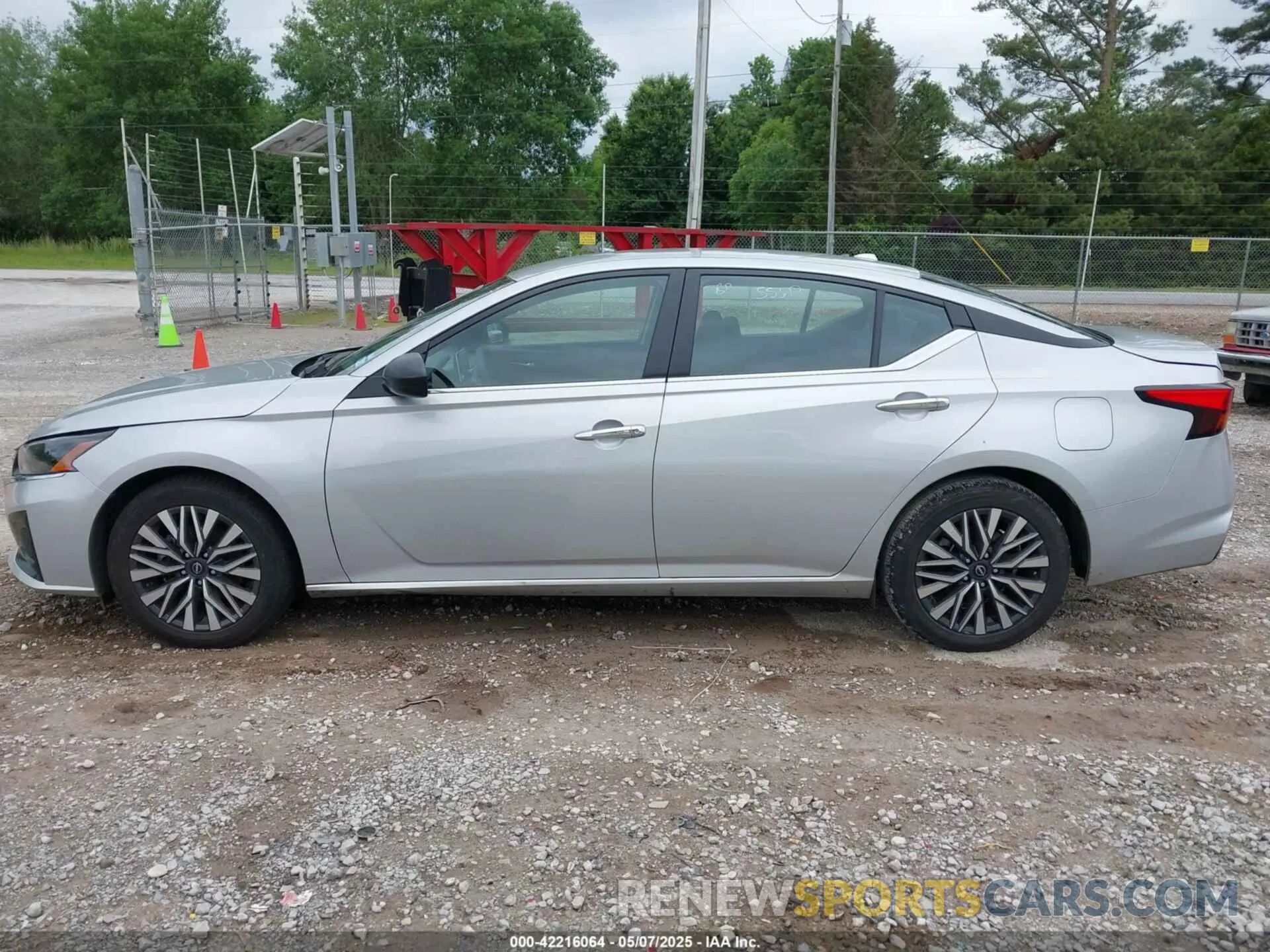 14 Photograph of a damaged car 1N4BL4DV0RN339702 NISSAN ALTIMA 2024