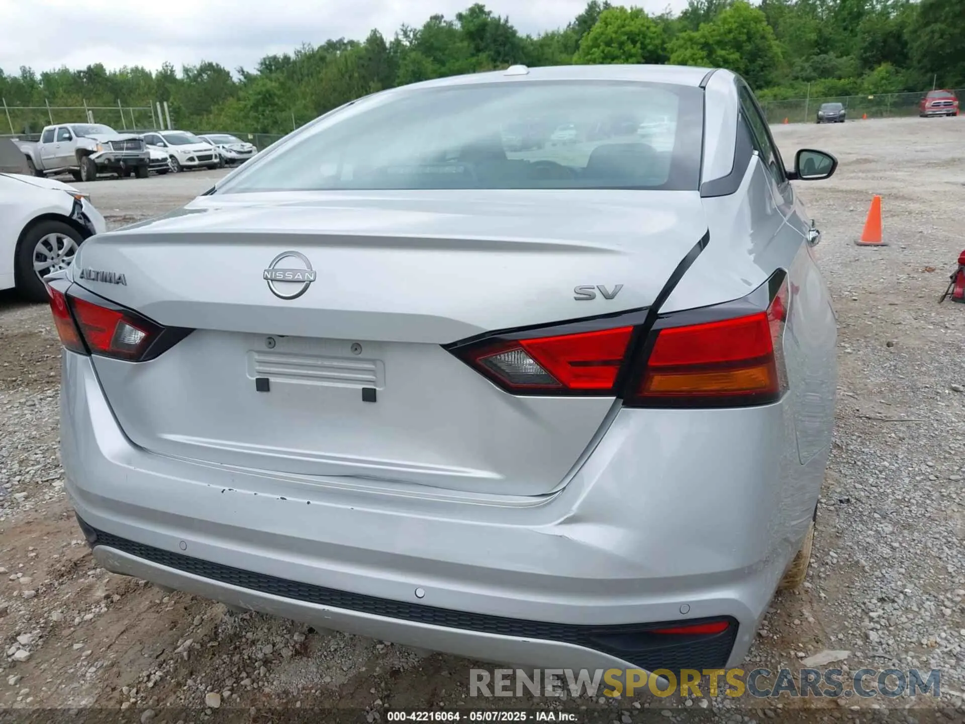 6 Photograph of a damaged car 1N4BL4DV0RN339702 NISSAN ALTIMA 2024