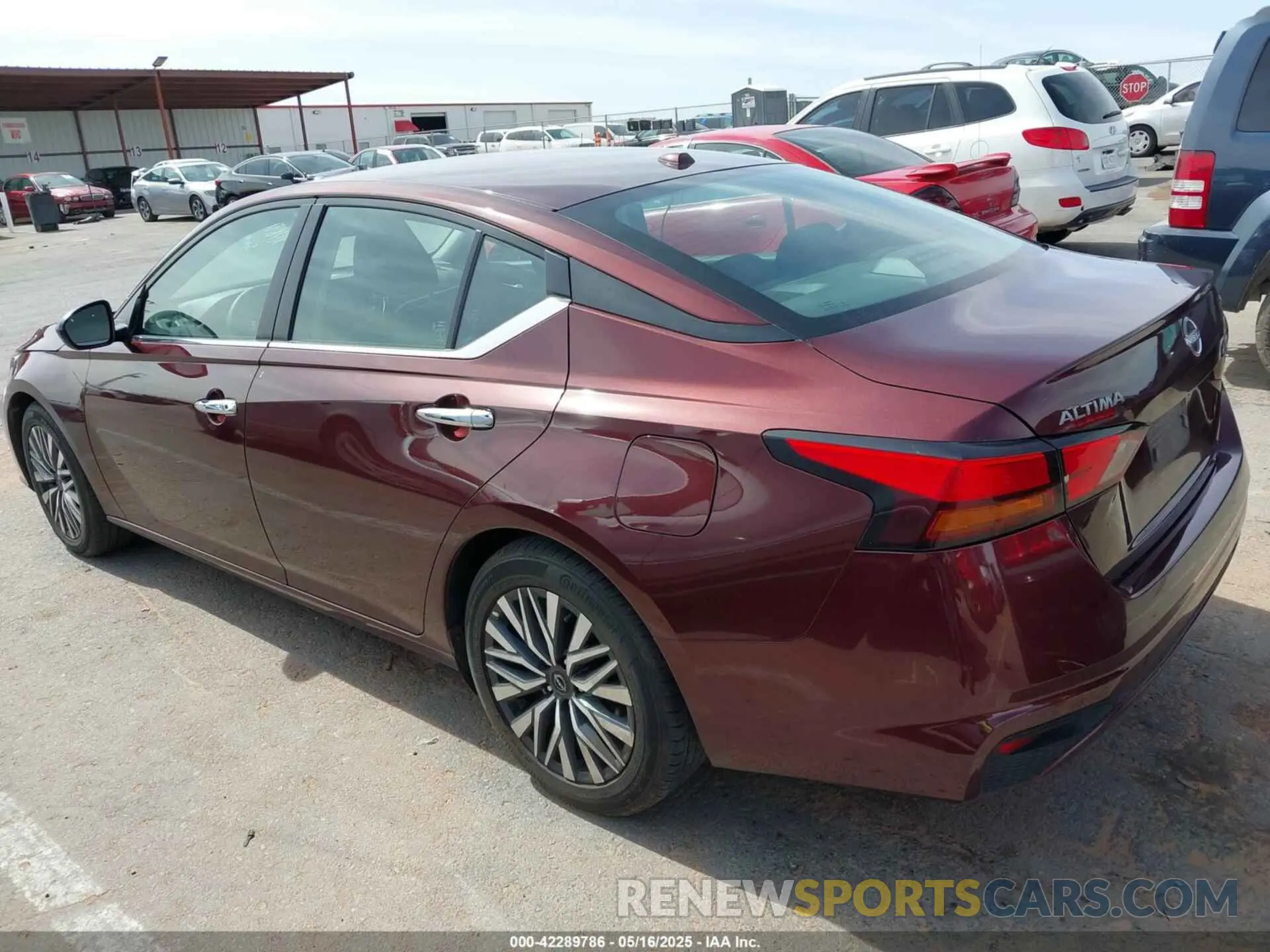 14 Photograph of a damaged car 1N4BL4DV0RN371369 NISSAN ALTIMA 2024