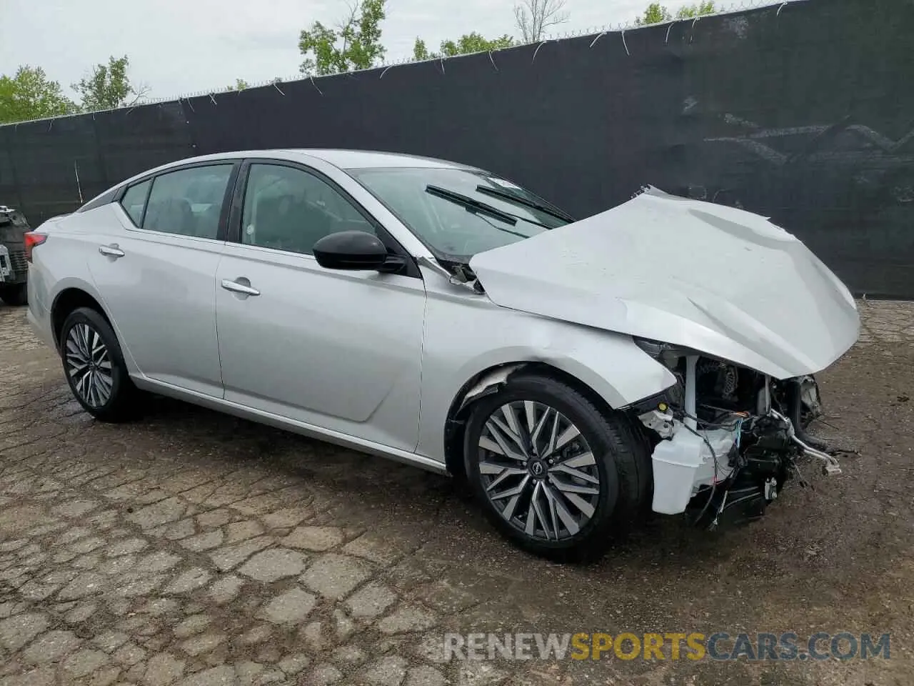 4 Photograph of a damaged car 1N4BL4DV0RN377110 NISSAN ALTIMA 2024