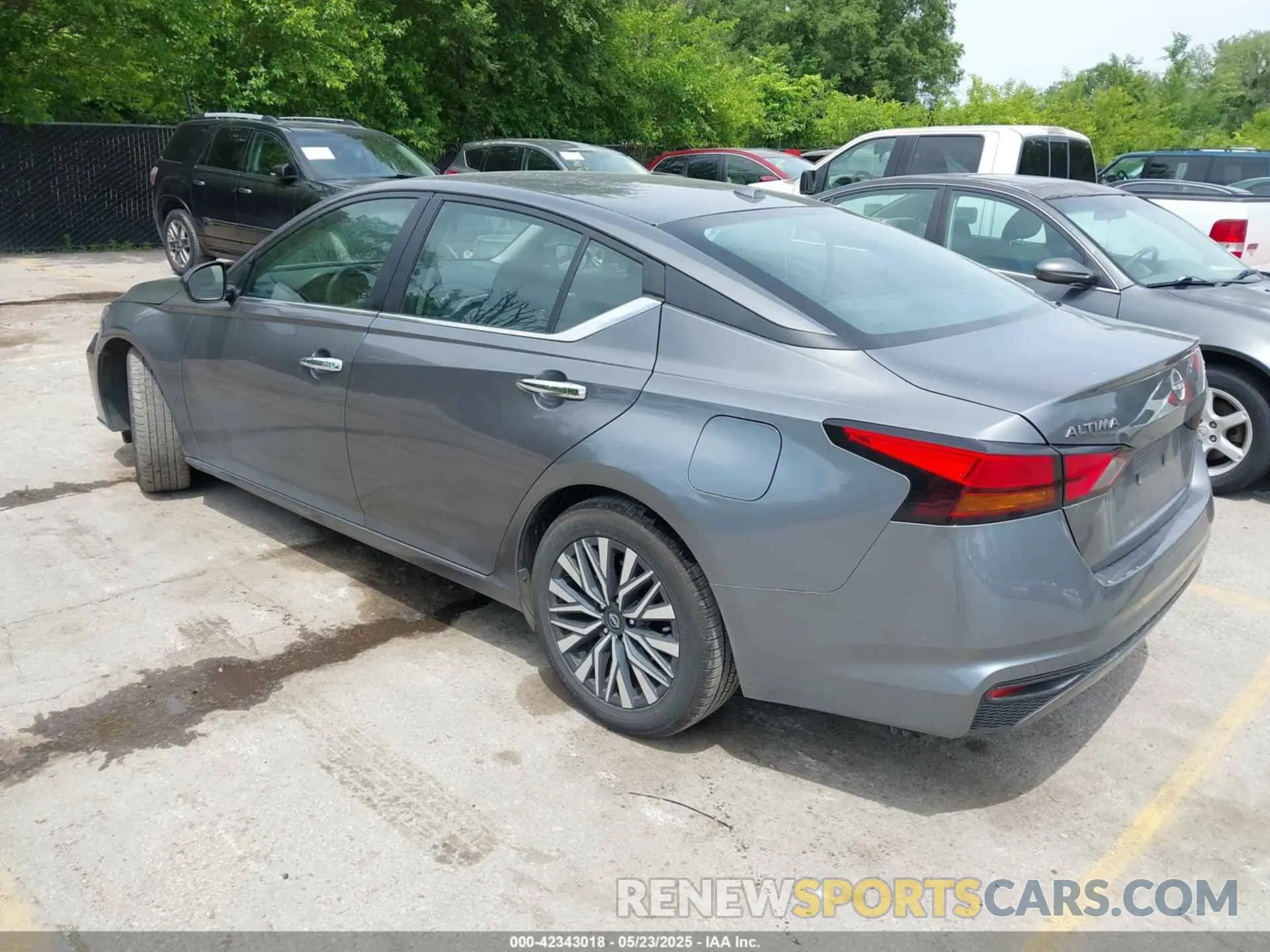 3 Photograph of a damaged car 1N4BL4DV1RN312881 NISSAN ALTIMA 2024