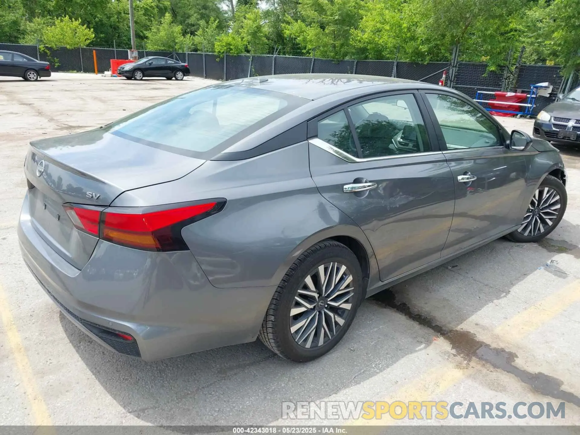 4 Photograph of a damaged car 1N4BL4DV1RN312881 NISSAN ALTIMA 2024