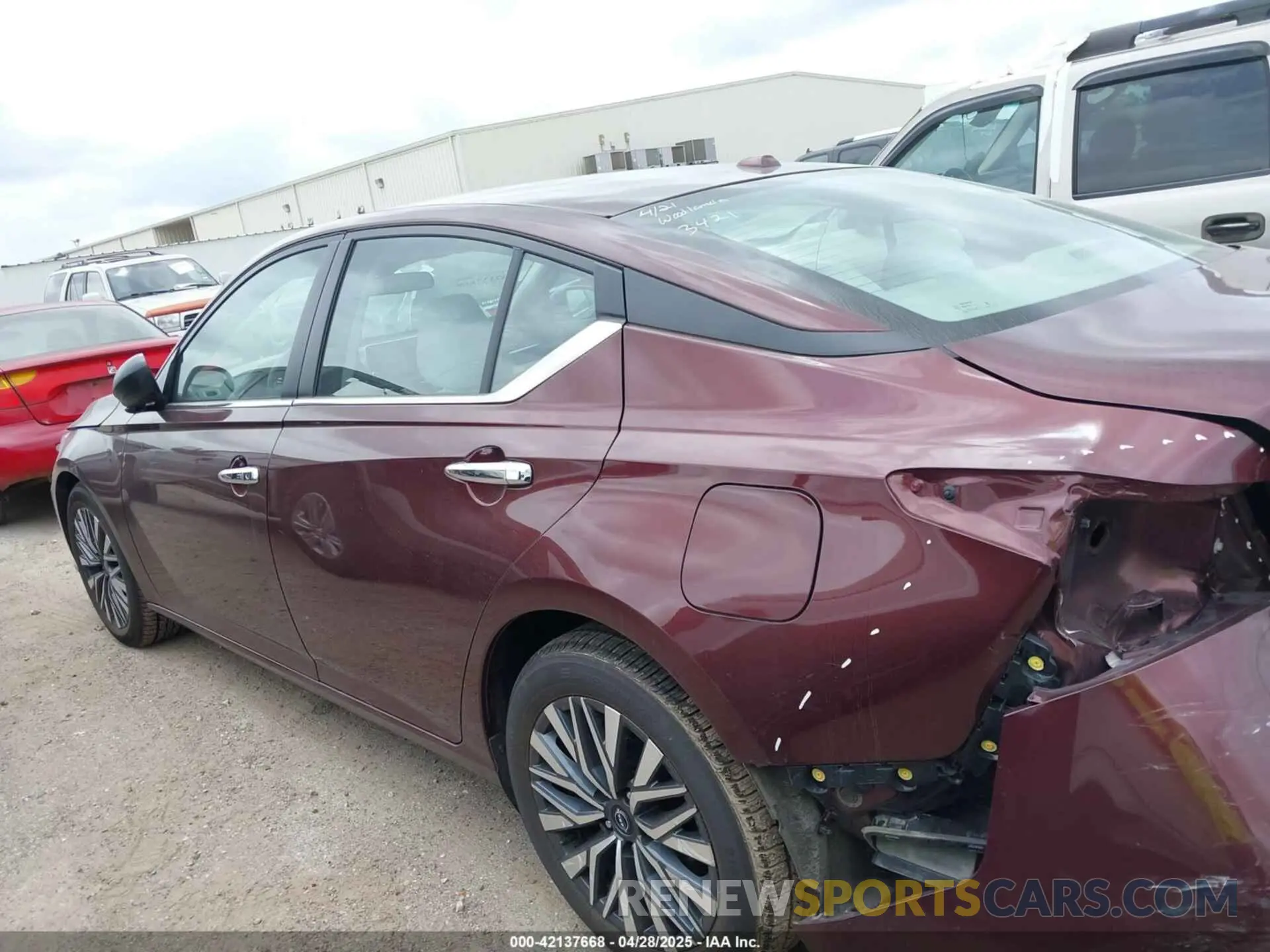 14 Photograph of a damaged car 1N4BL4DV1RN323542 NISSAN ALTIMA 2024