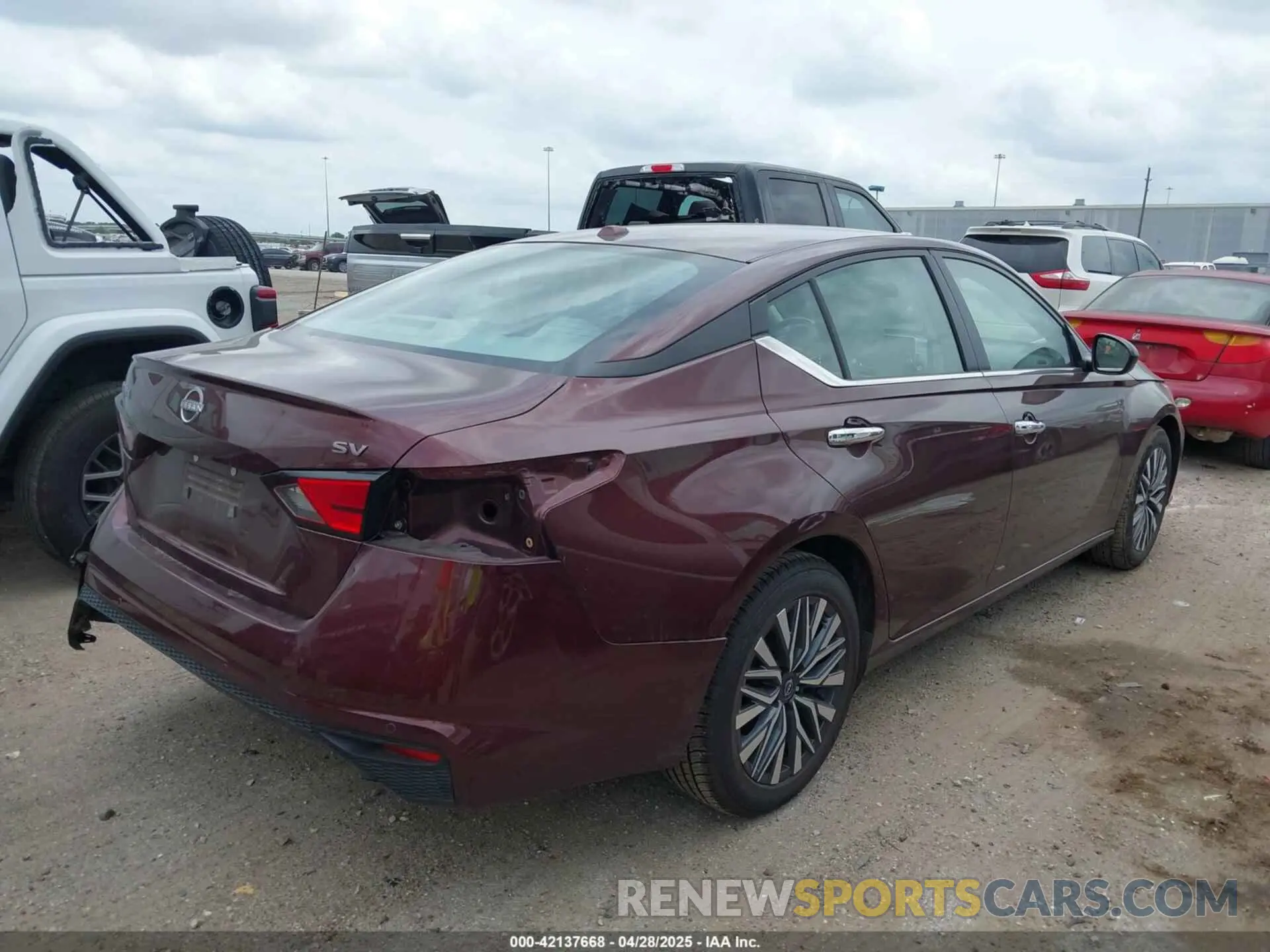 4 Photograph of a damaged car 1N4BL4DV1RN323542 NISSAN ALTIMA 2024
