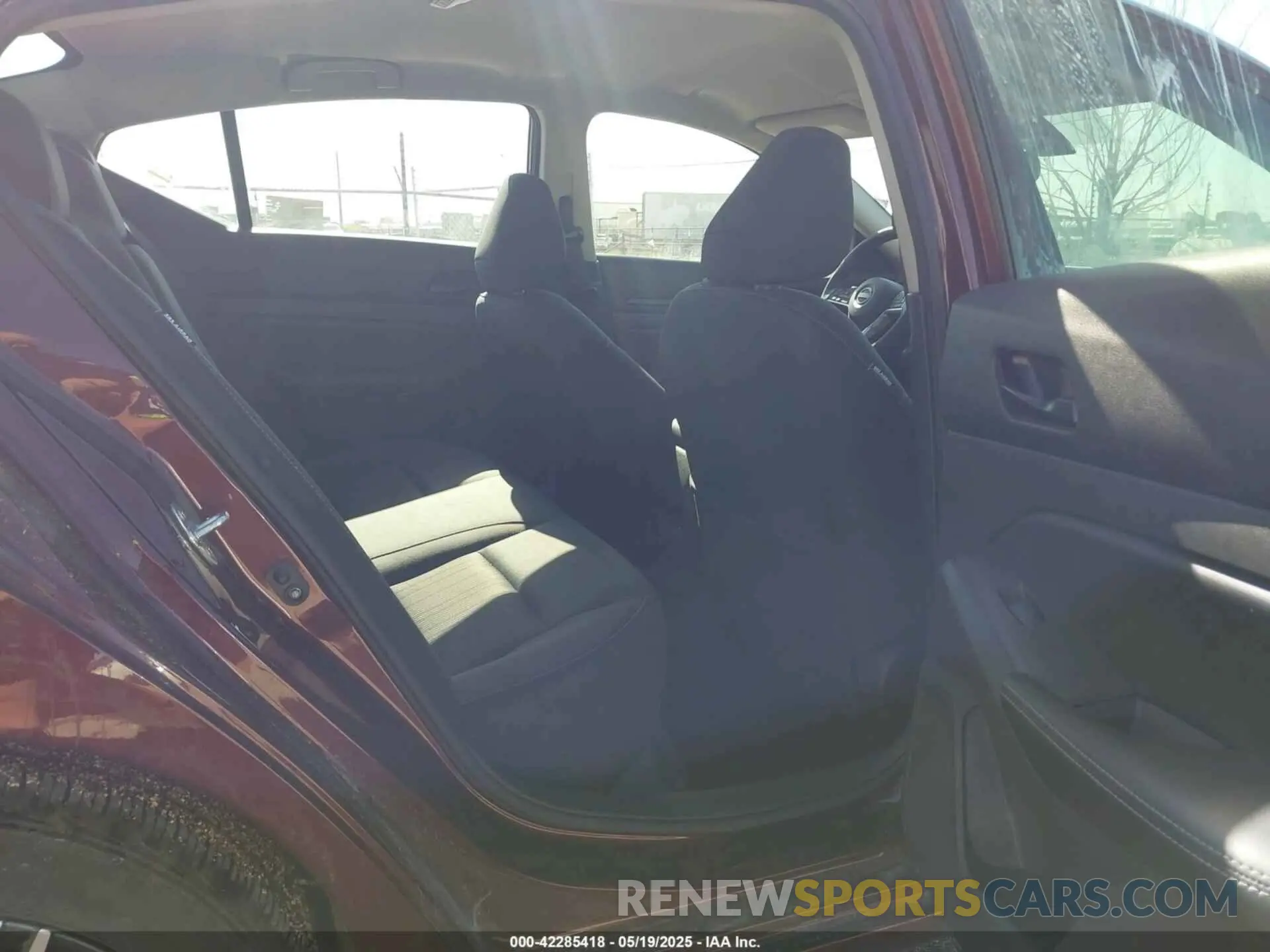 8 Photograph of a damaged car 1N4BL4DV1RN372787 NISSAN ALTIMA 2024