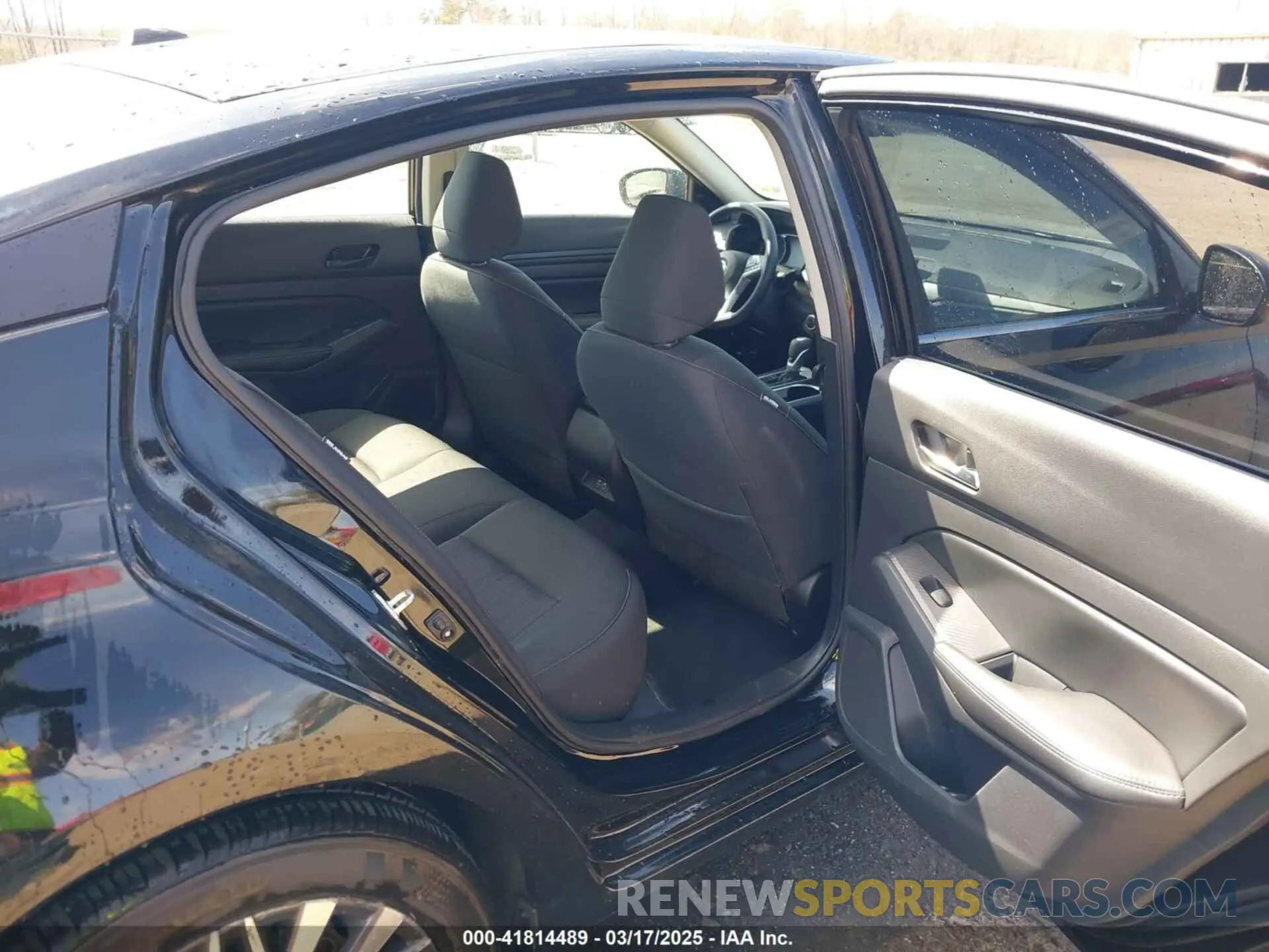8 Photograph of a damaged car 1N4BL4DV1RN430851 NISSAN ALTIMA 2024