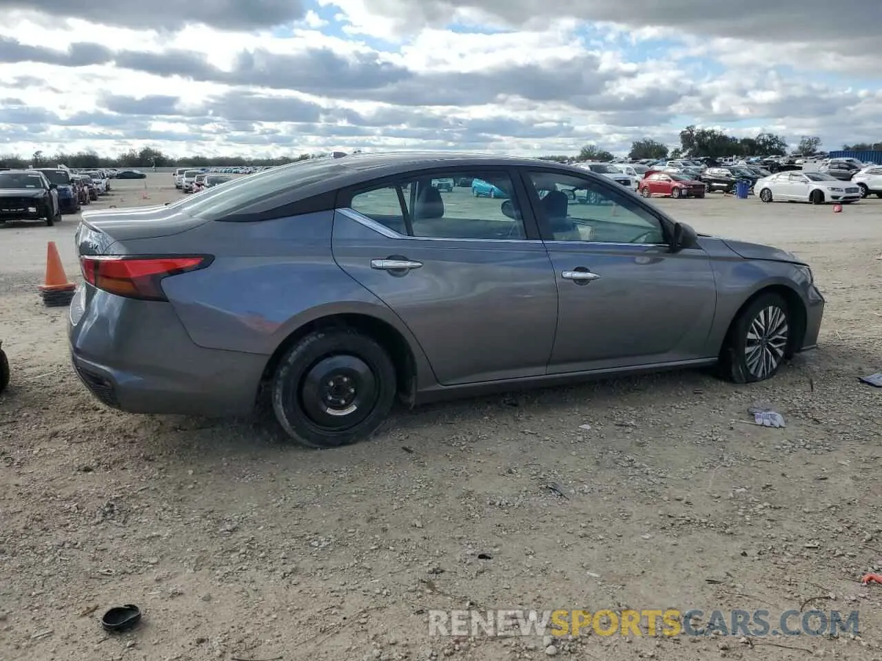 3 Photograph of a damaged car 1N4BL4DV2RN320312 NISSAN ALTIMA 2024
