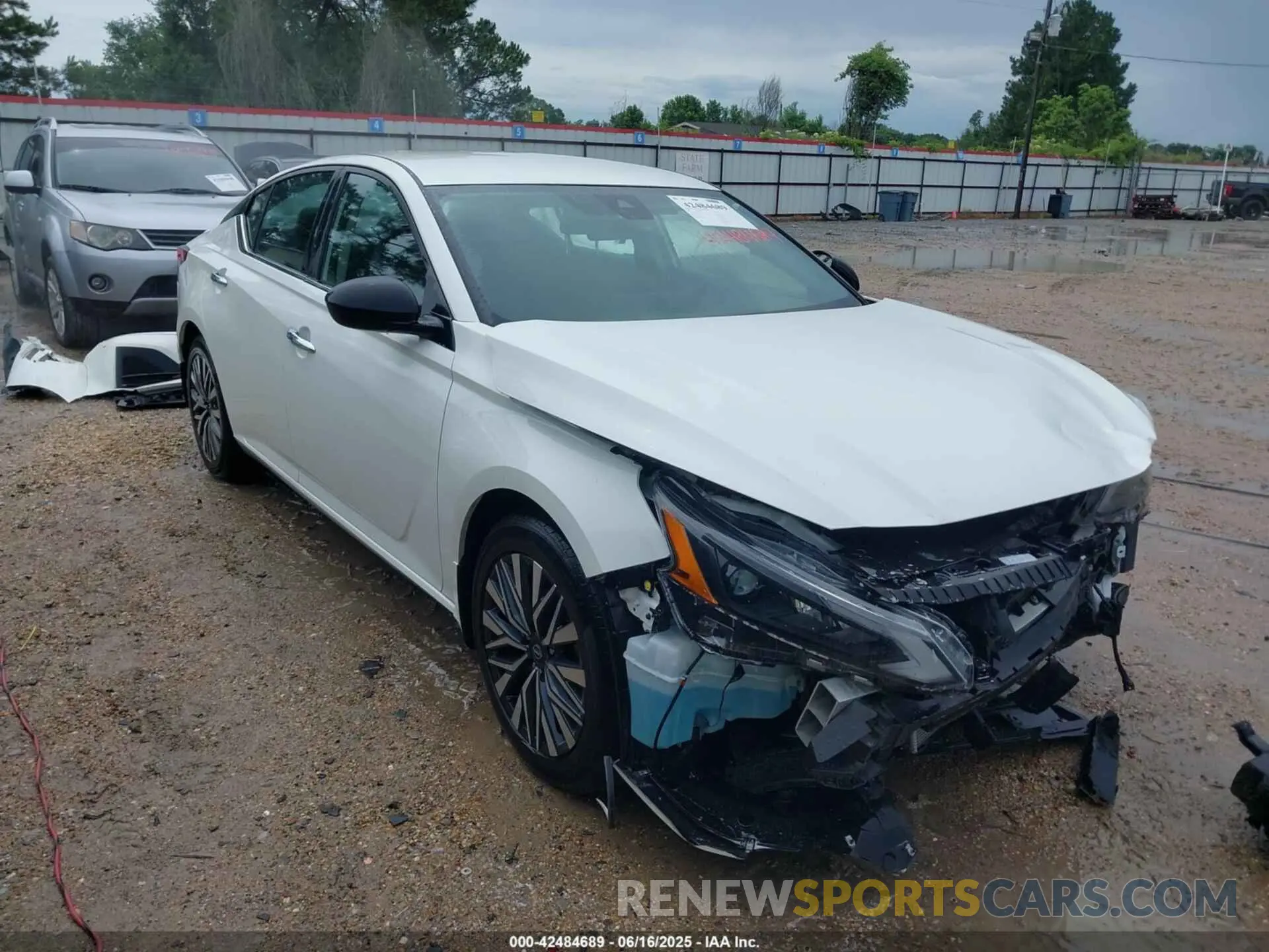 1 Photograph of a damaged car 1N4BL4DV2RN329074 NISSAN ALTIMA 2024