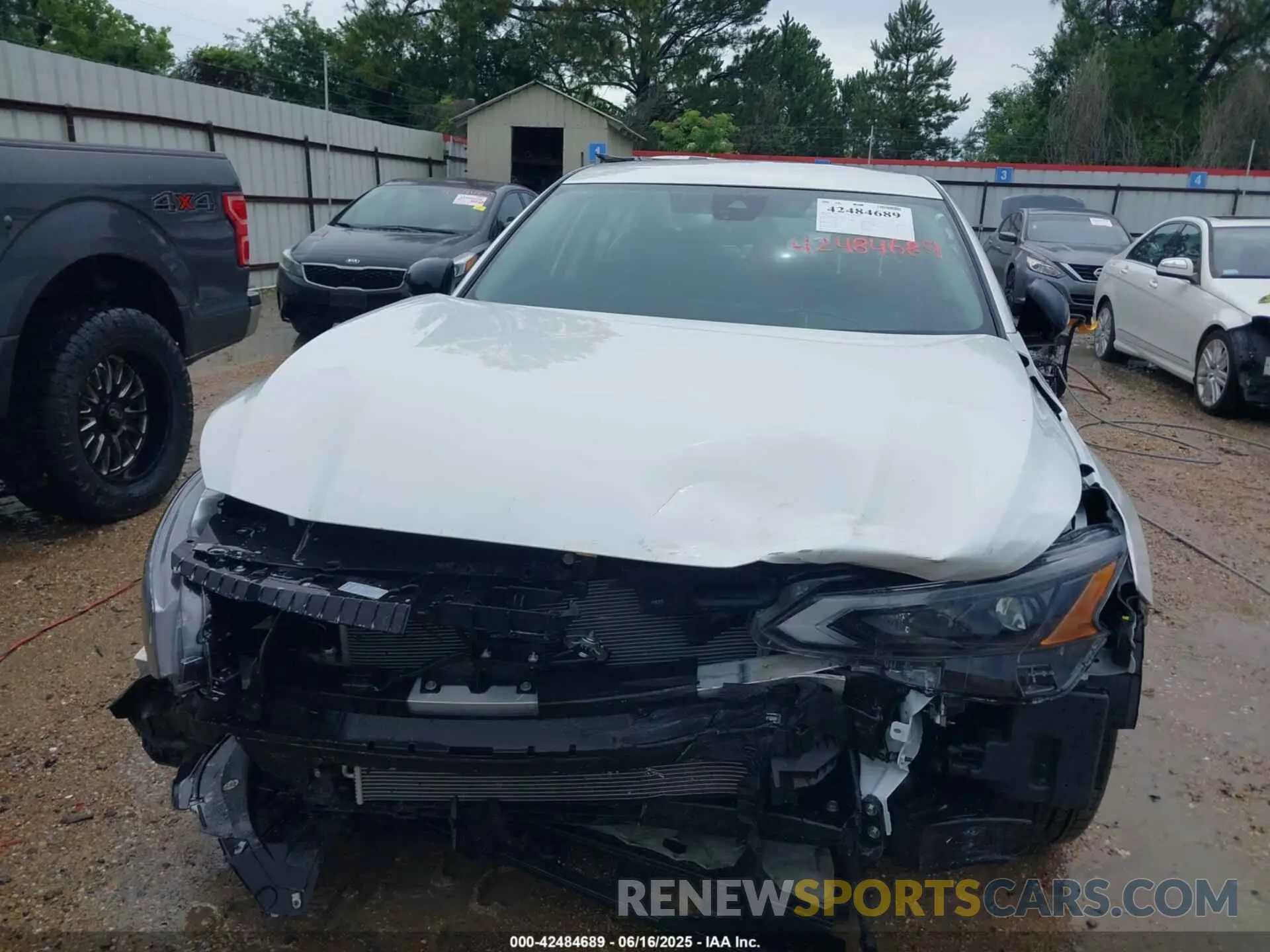 6 Photograph of a damaged car 1N4BL4DV2RN329074 NISSAN ALTIMA 2024