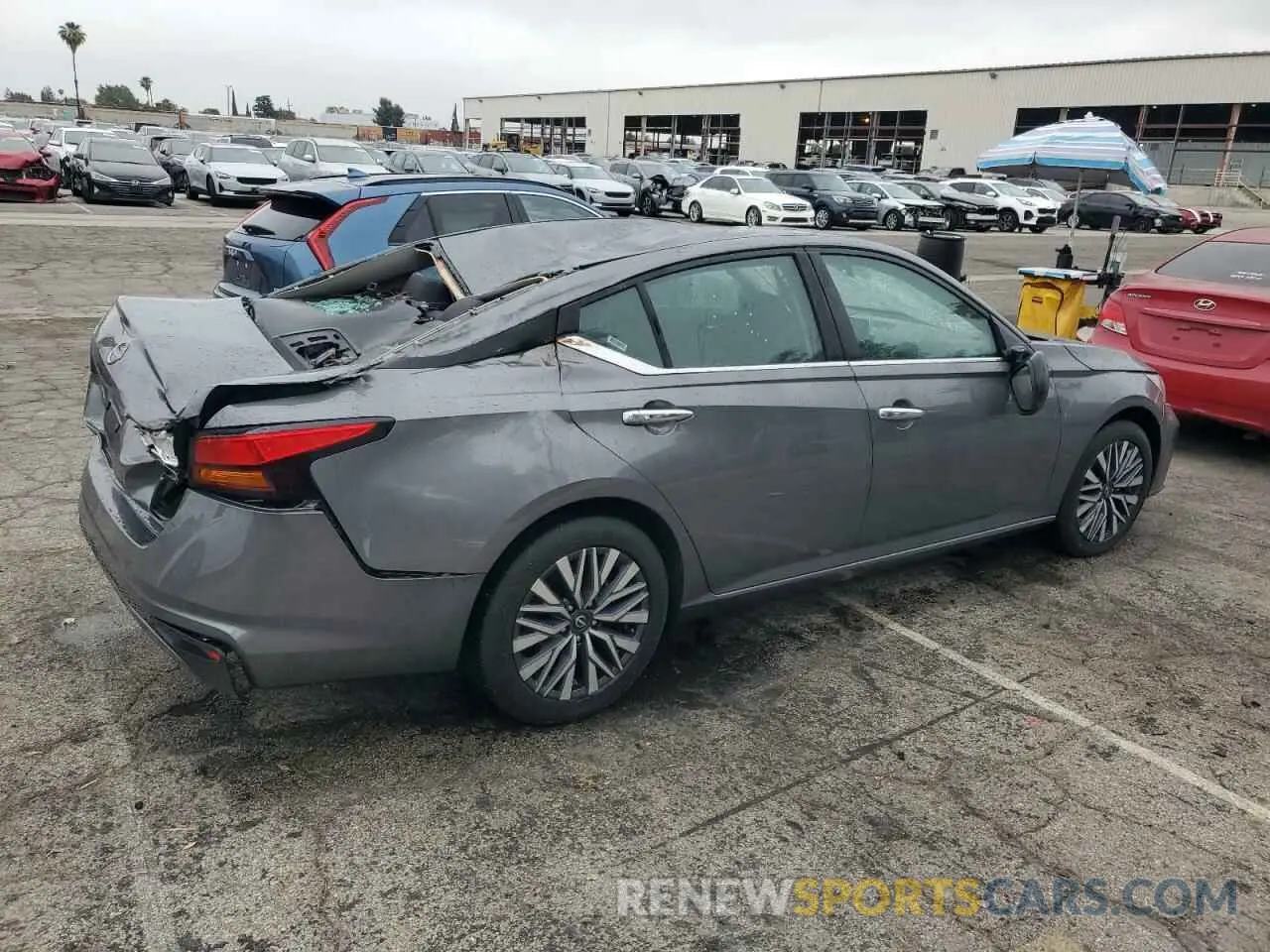 3 Photograph of a damaged car 1N4BL4DV2RN334128 NISSAN ALTIMA 2024
