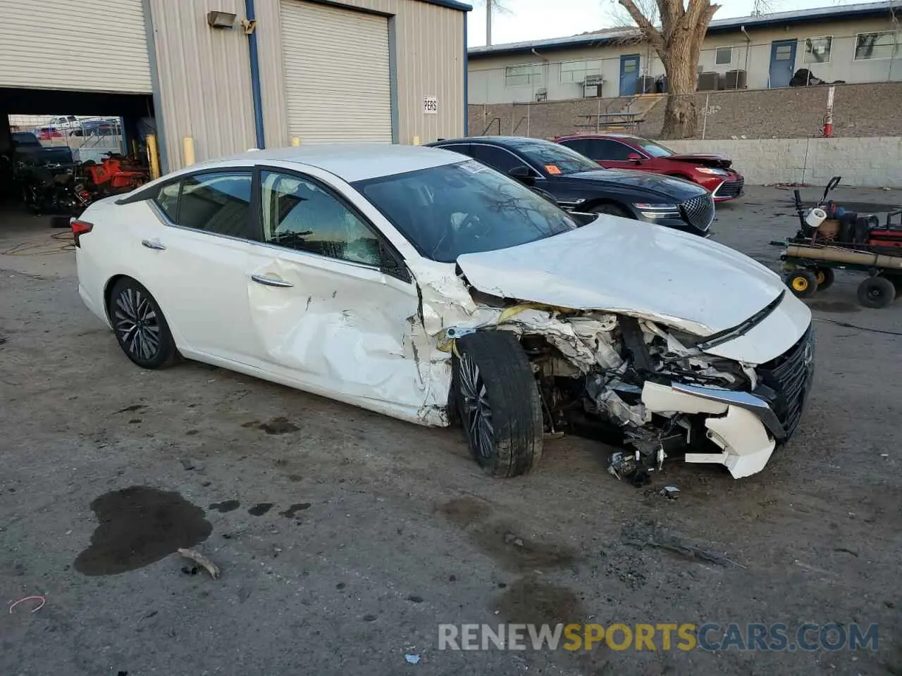 4 Photograph of a damaged car 1N4BL4DV2RN334954 NISSAN ALTIMA 2024