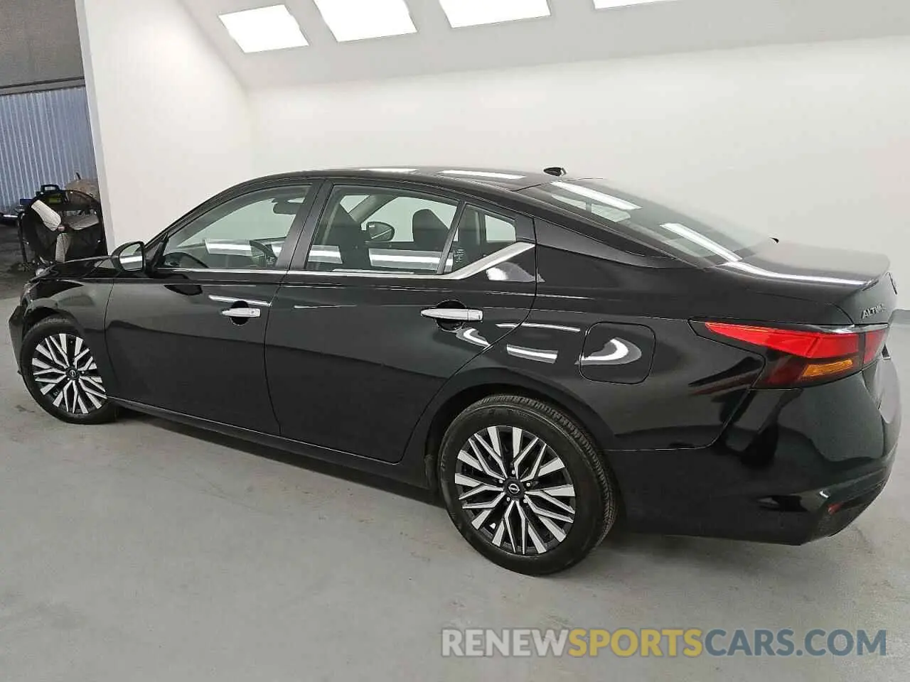 2 Photograph of a damaged car 1N4BL4DV2RN344948 NISSAN ALTIMA 2024