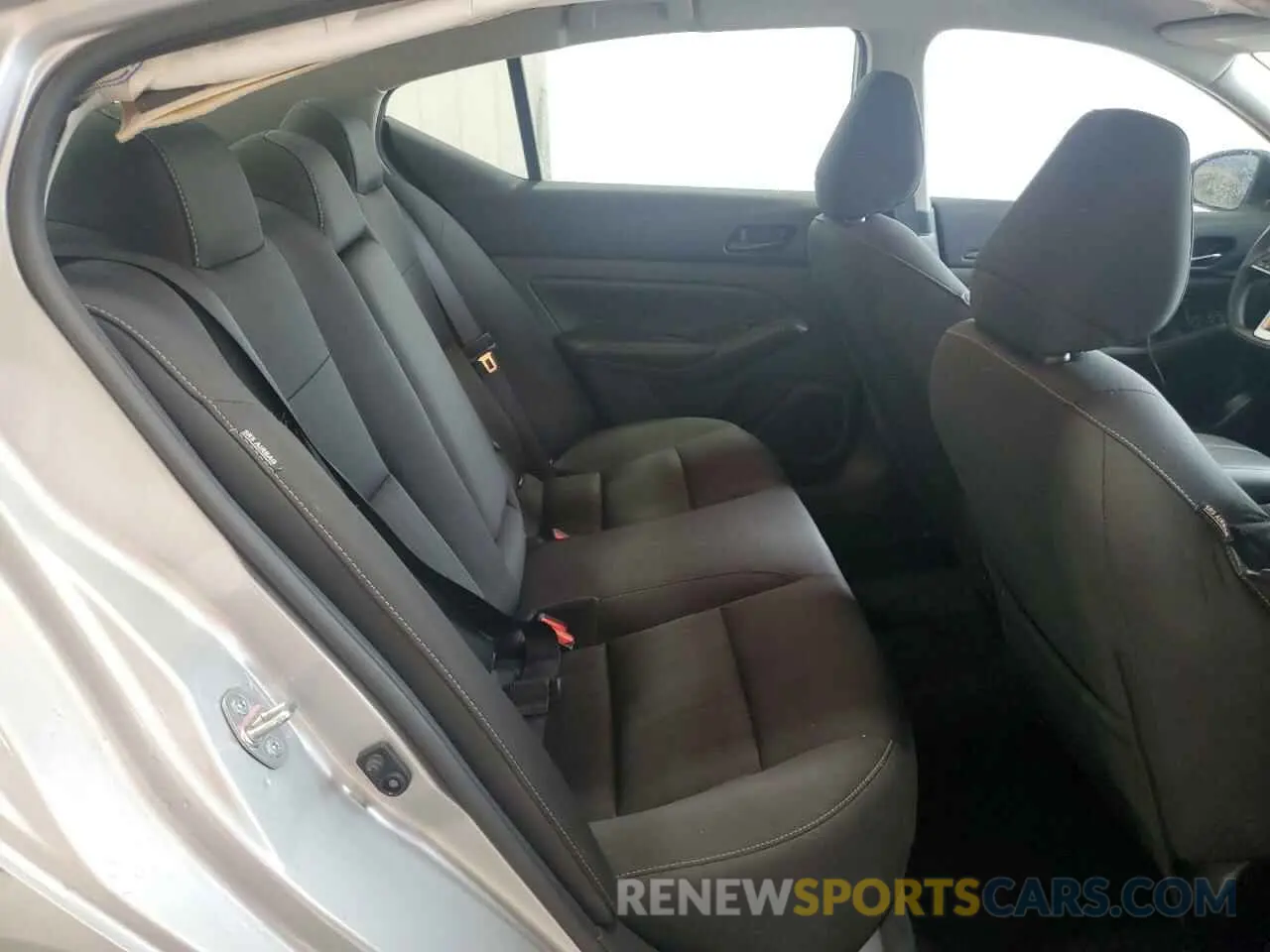 10 Photograph of a damaged car 1N4BL4DV2RN346750 NISSAN ALTIMA 2024