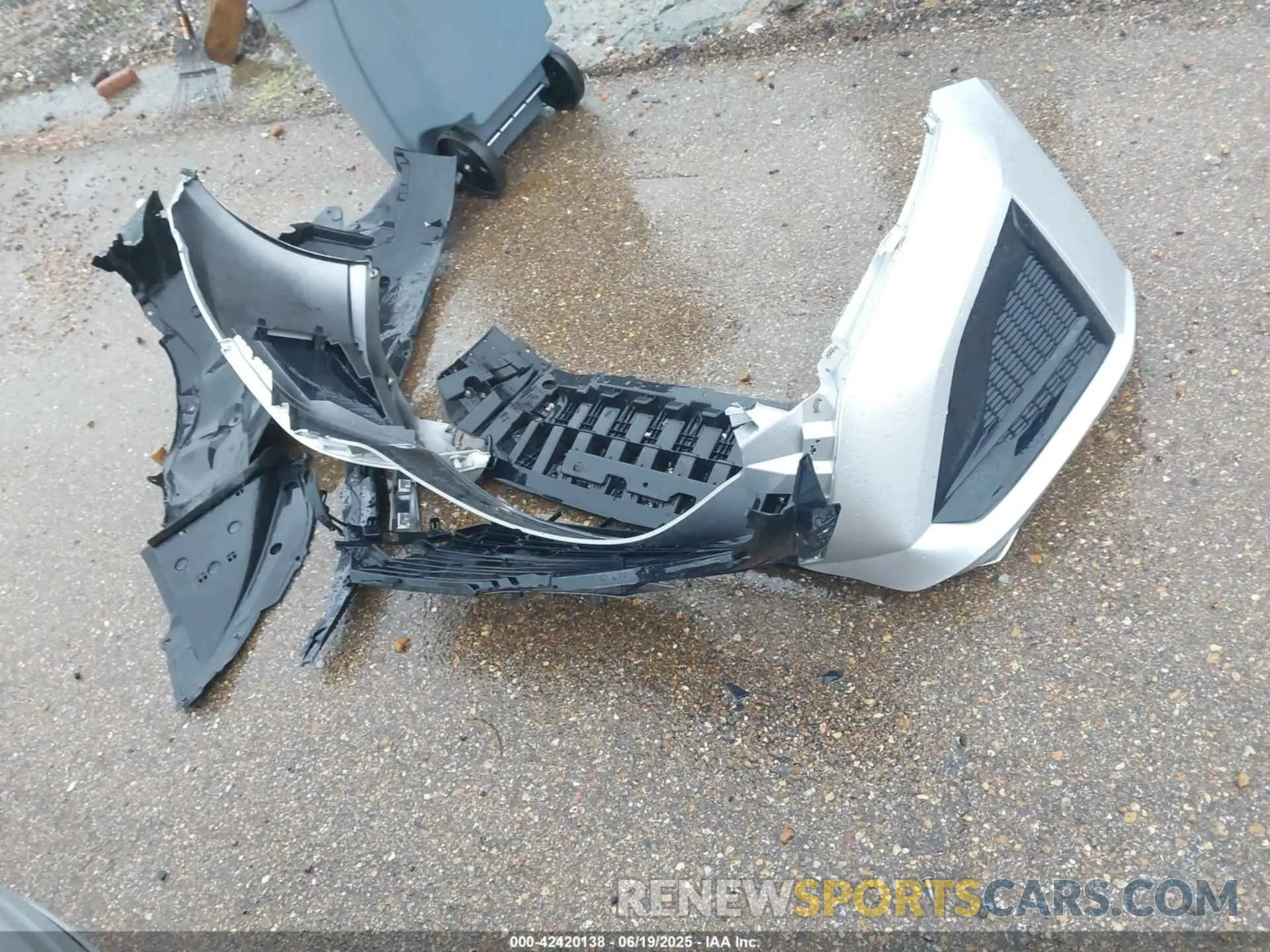 12 Photograph of a damaged car 1N4BL4DV2RN360275 NISSAN ALTIMA 2024