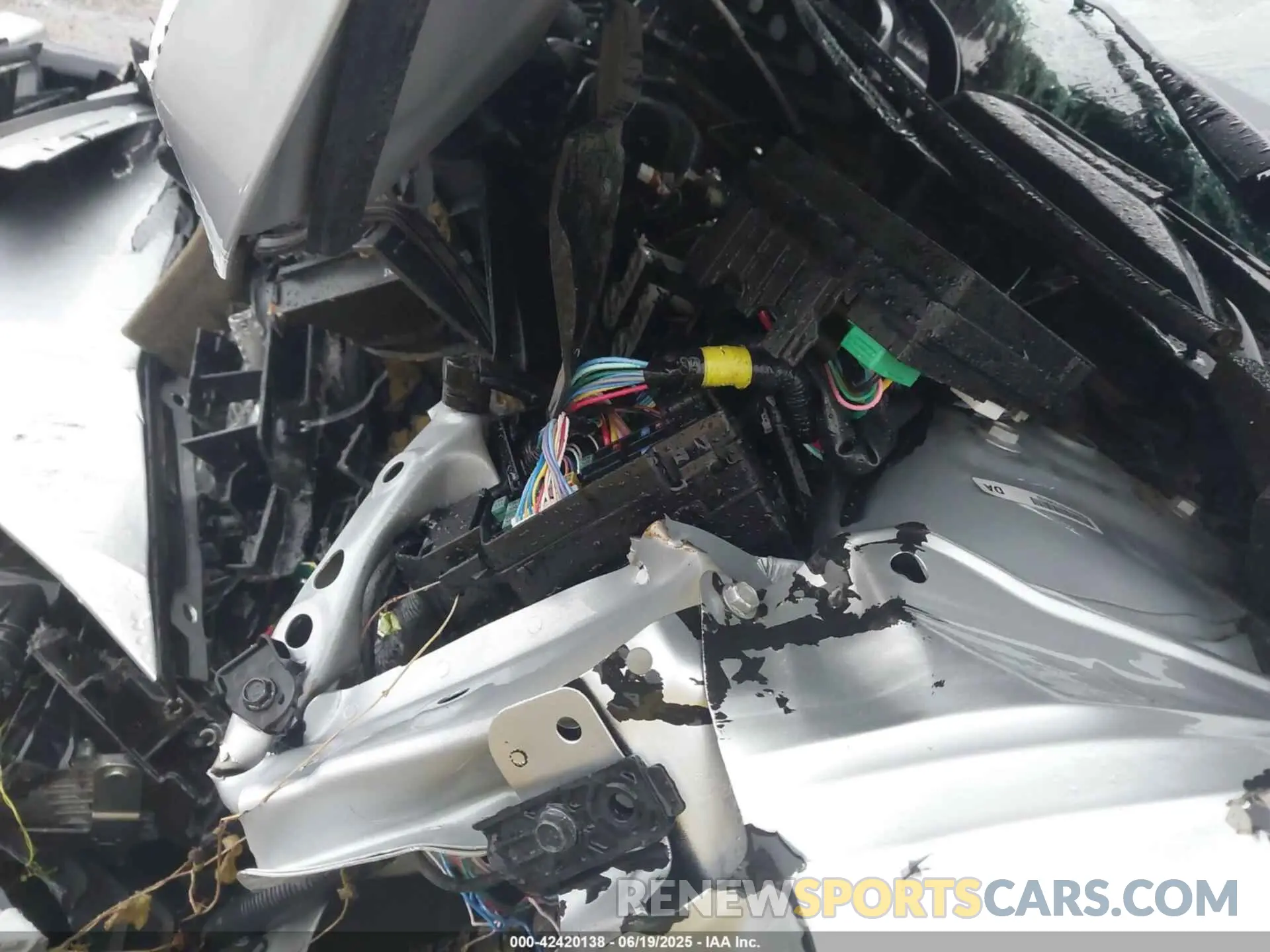 20 Photograph of a damaged car 1N4BL4DV2RN360275 NISSAN ALTIMA 2024