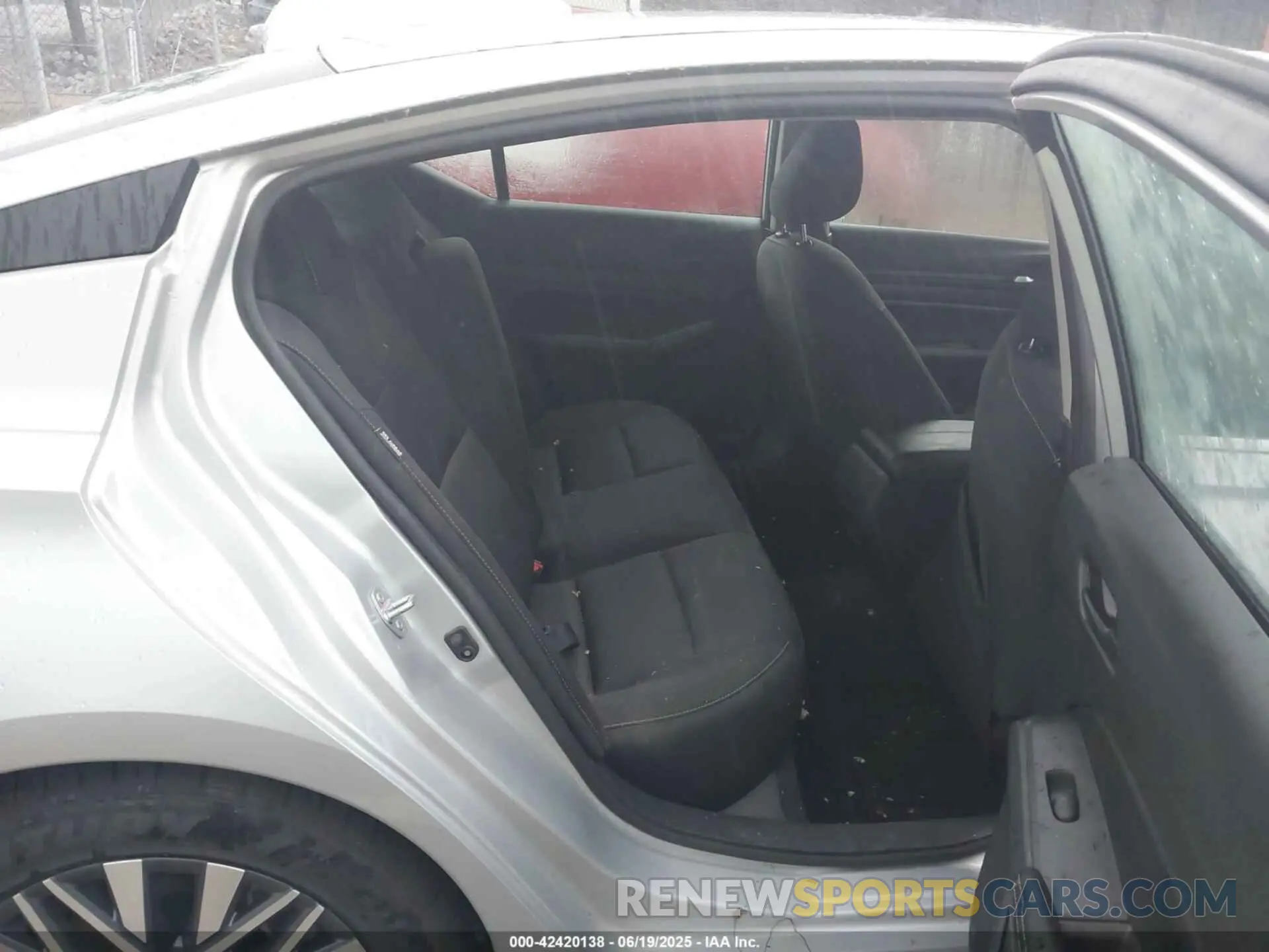 8 Photograph of a damaged car 1N4BL4DV2RN360275 NISSAN ALTIMA 2024