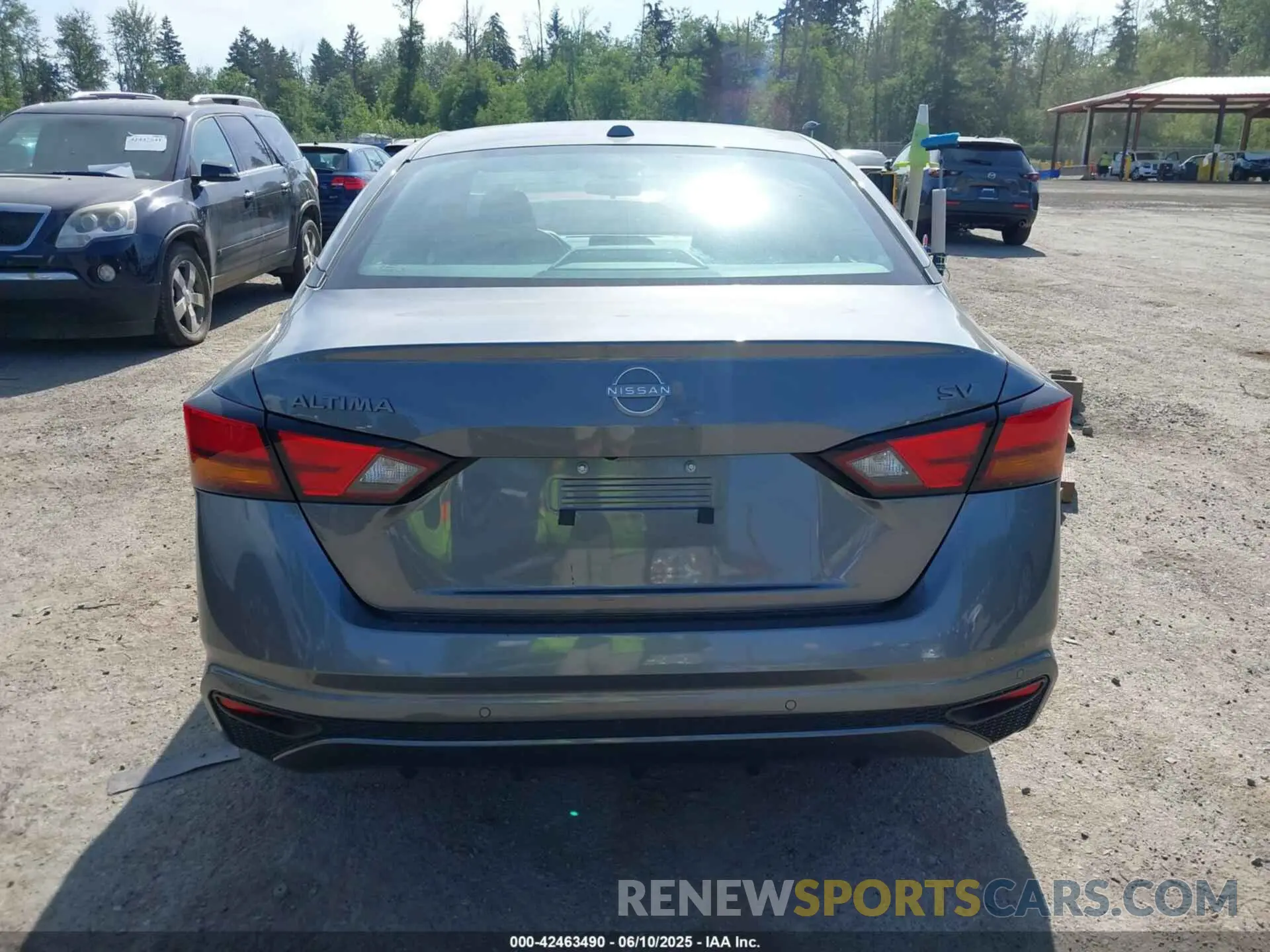 16 Photograph of a damaged car 1N4BL4DV2RN372183 NISSAN ALTIMA 2024