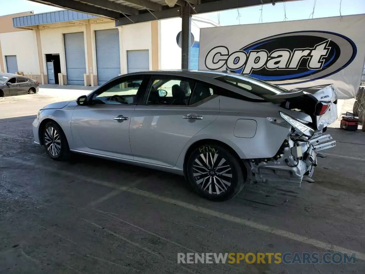 2 Photograph of a damaged car 1N4BL4DV2RN375987 NISSAN ALTIMA 2024