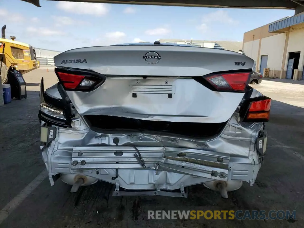 6 Photograph of a damaged car 1N4BL4DV2RN375987 NISSAN ALTIMA 2024