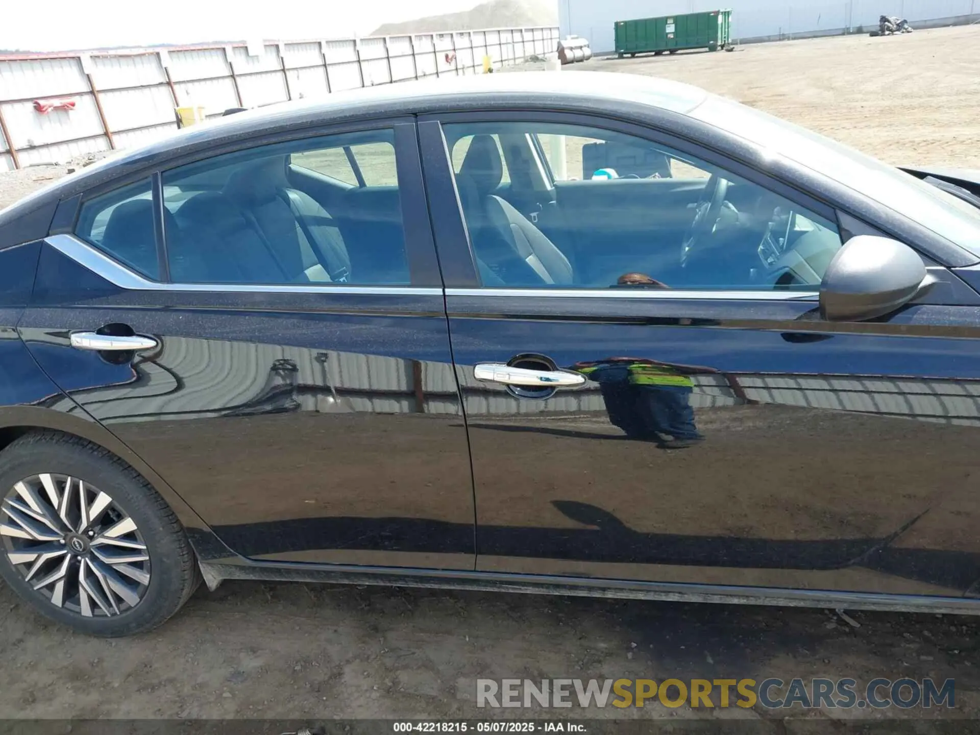 14 Photograph of a damaged car 1N4BL4DV2RN376461 NISSAN ALTIMA 2024