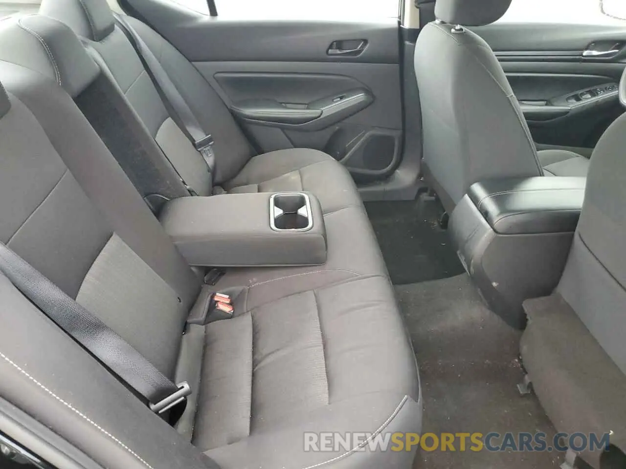 10 Photograph of a damaged car 1N4BL4DV2RN397018 NISSAN ALTIMA 2024