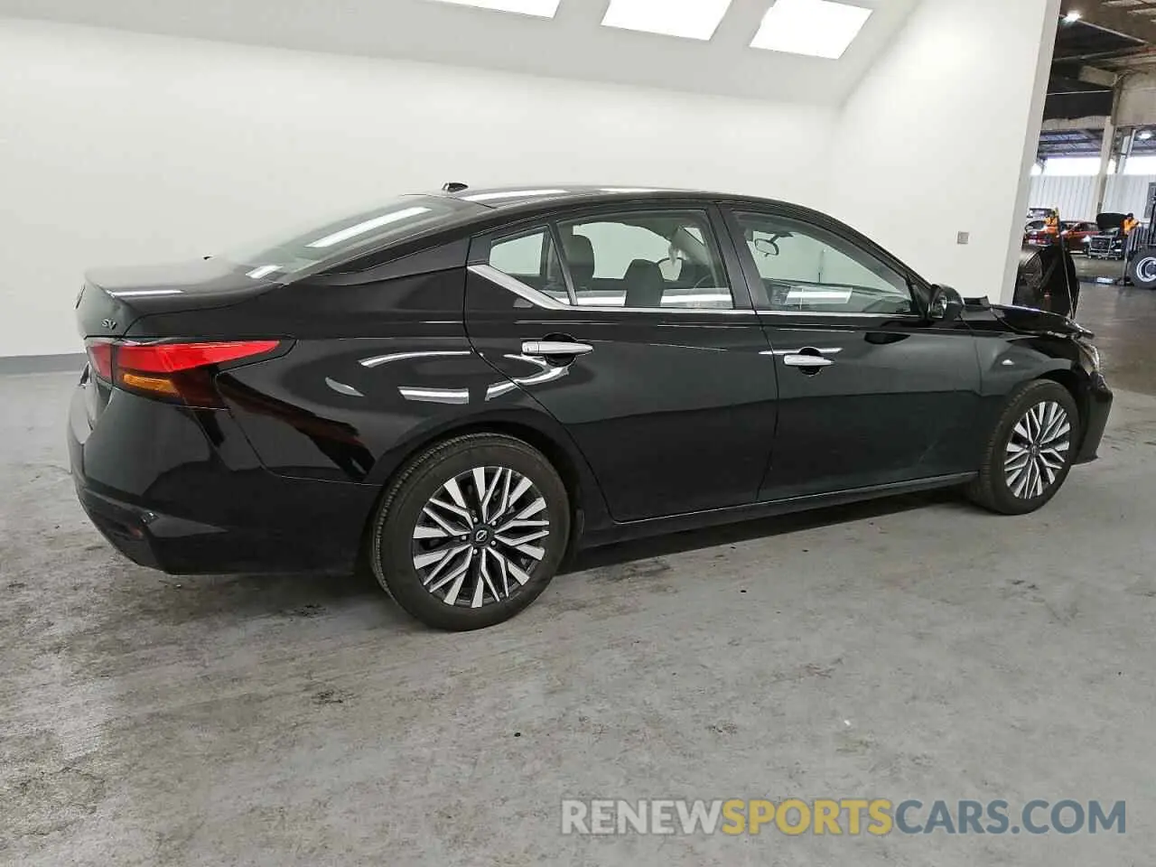 3 Photograph of a damaged car 1N4BL4DV2RN398301 NISSAN ALTIMA 2024